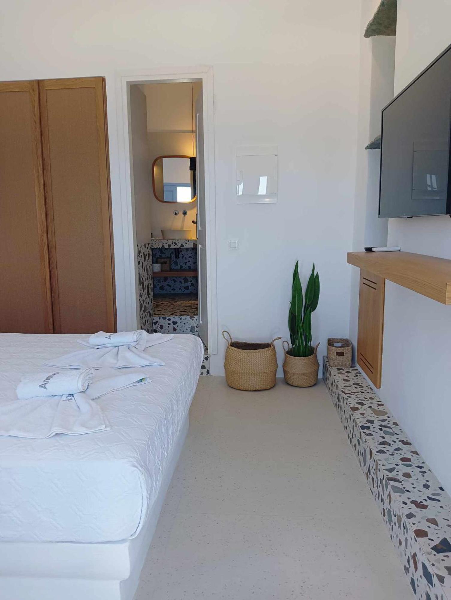Anemousa Hotel Folegandros Town