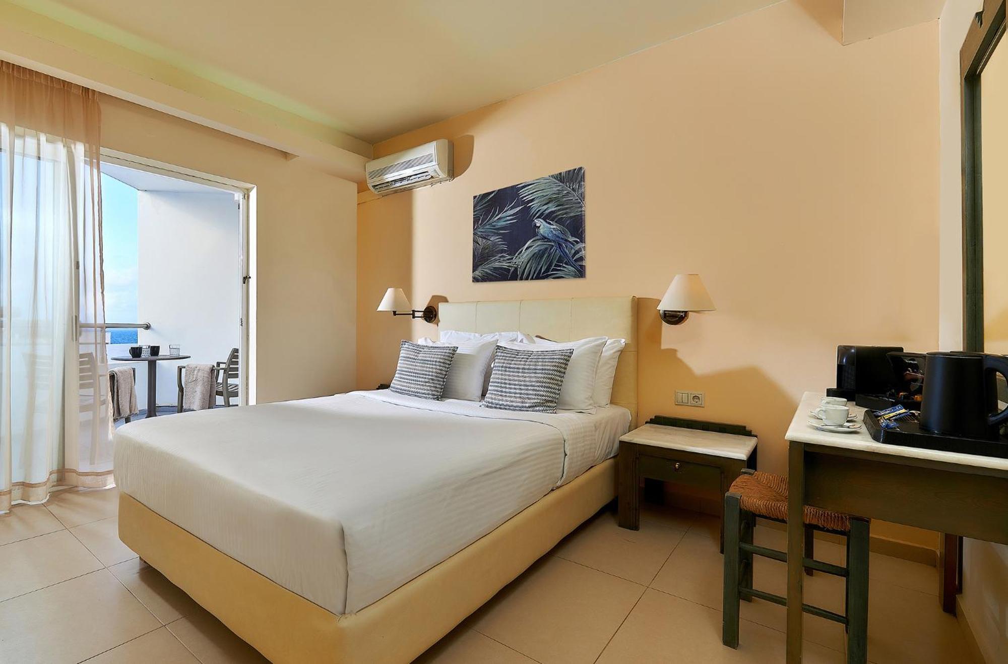 Bay 4* Sissi (Crete)