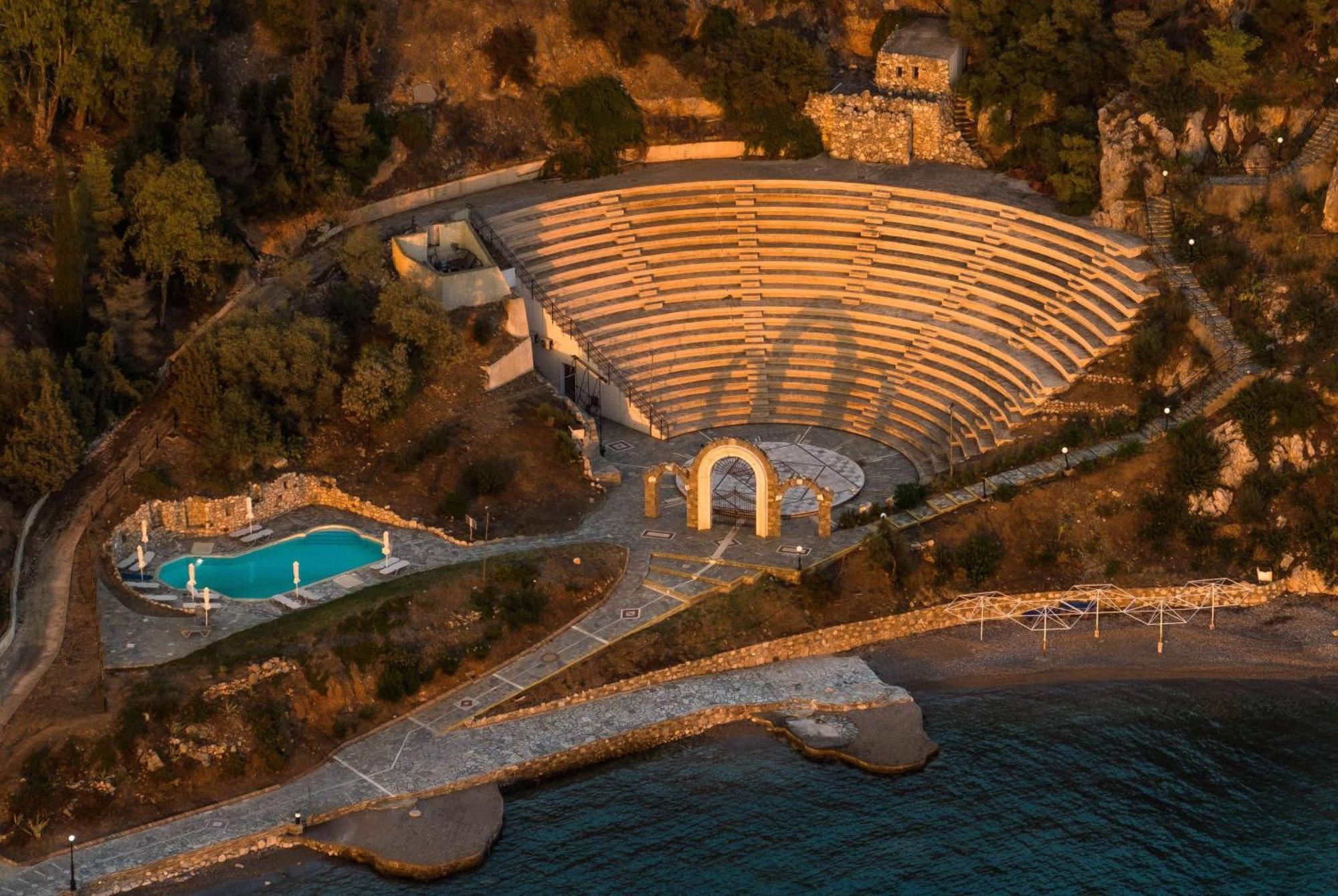 Ramada Poseidon 5*