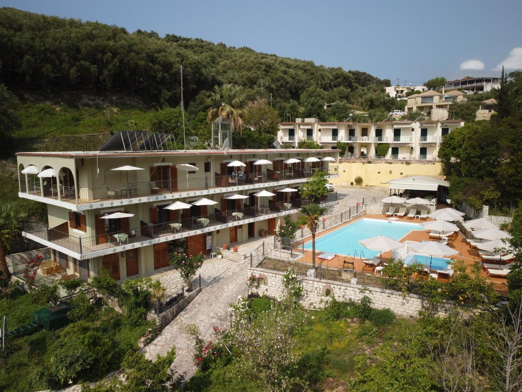 Bella Vista & Aparthotel 2*
