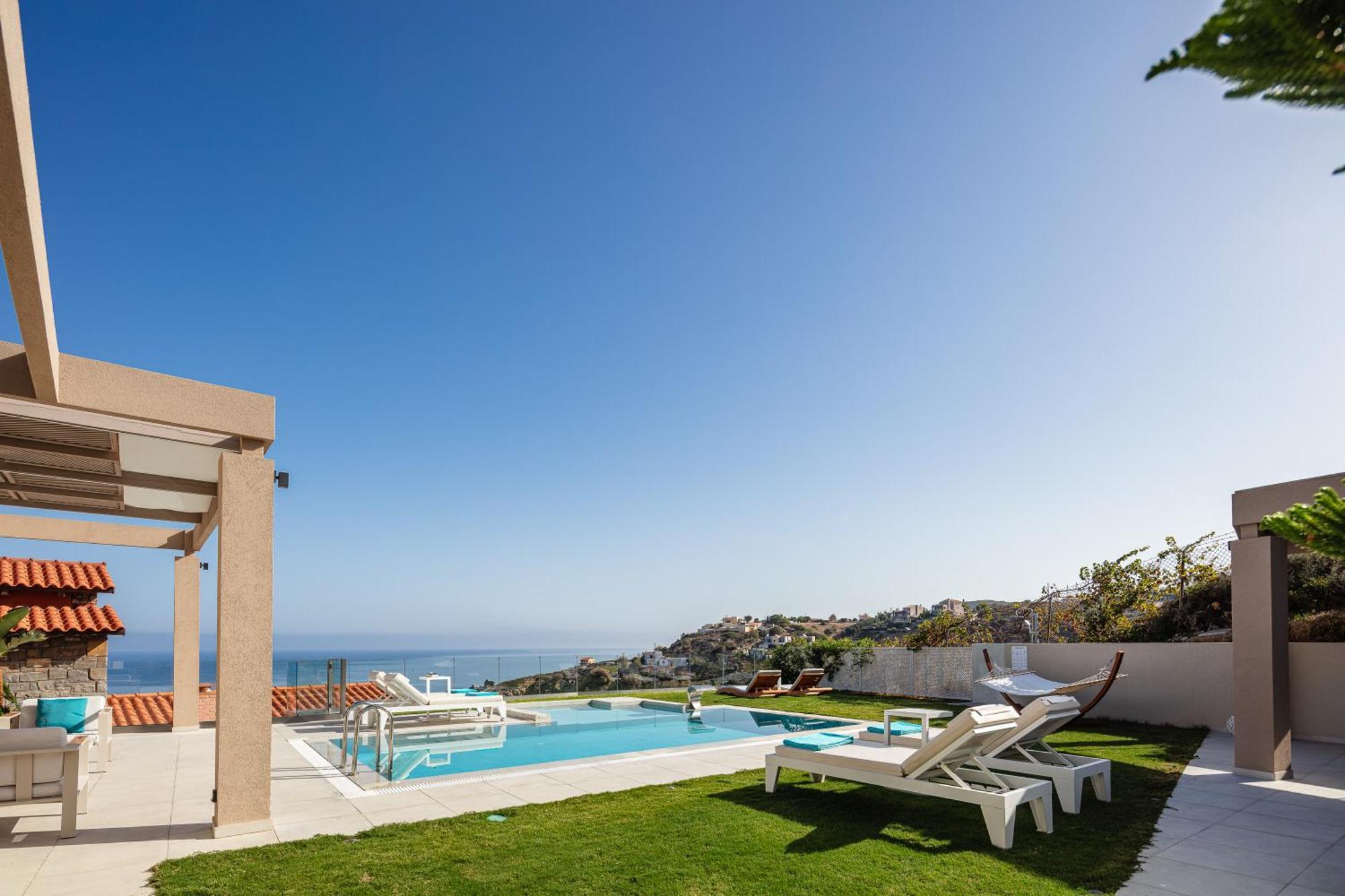 Villa Pinnacle