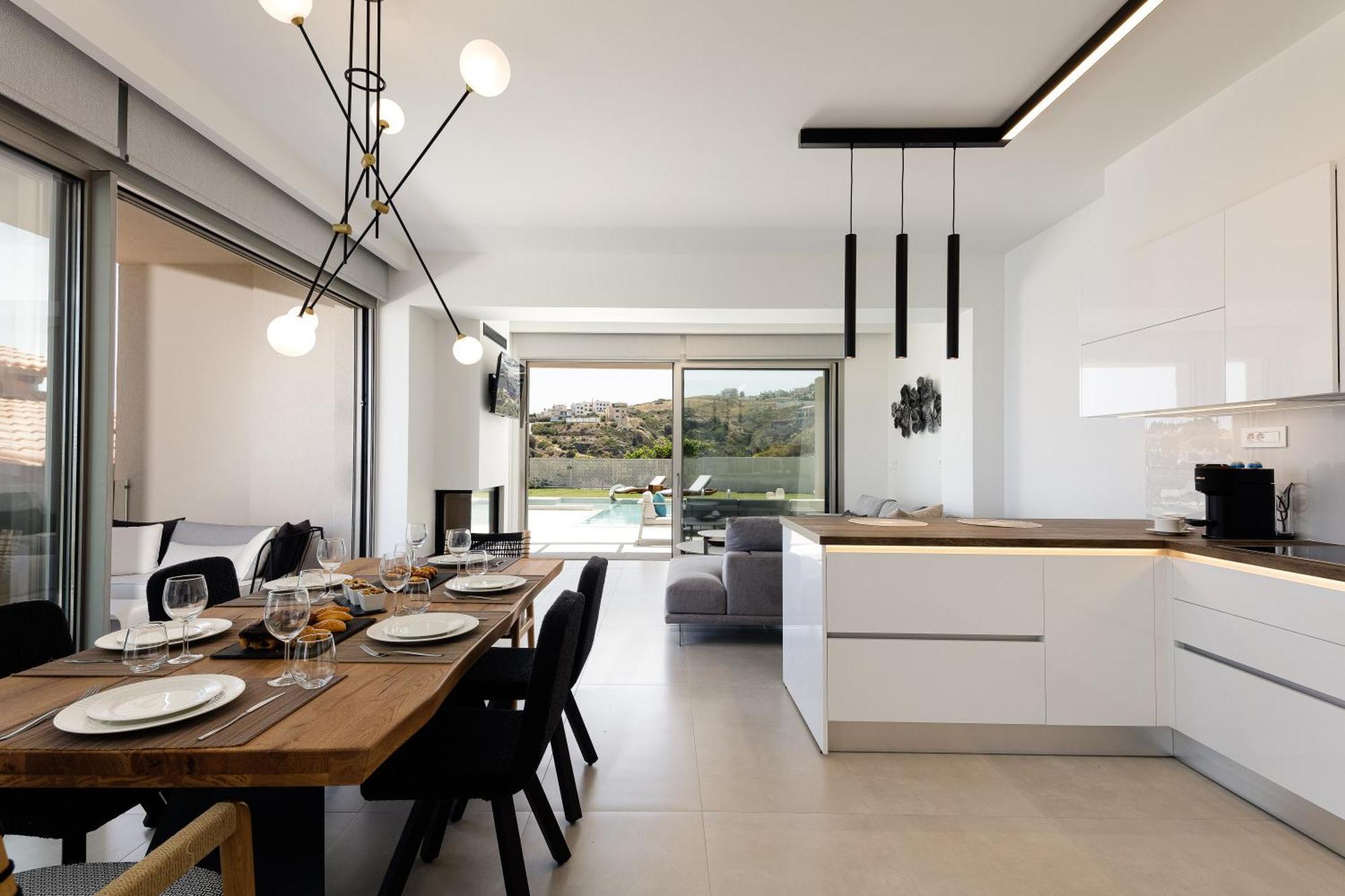 Villa Pinnacle