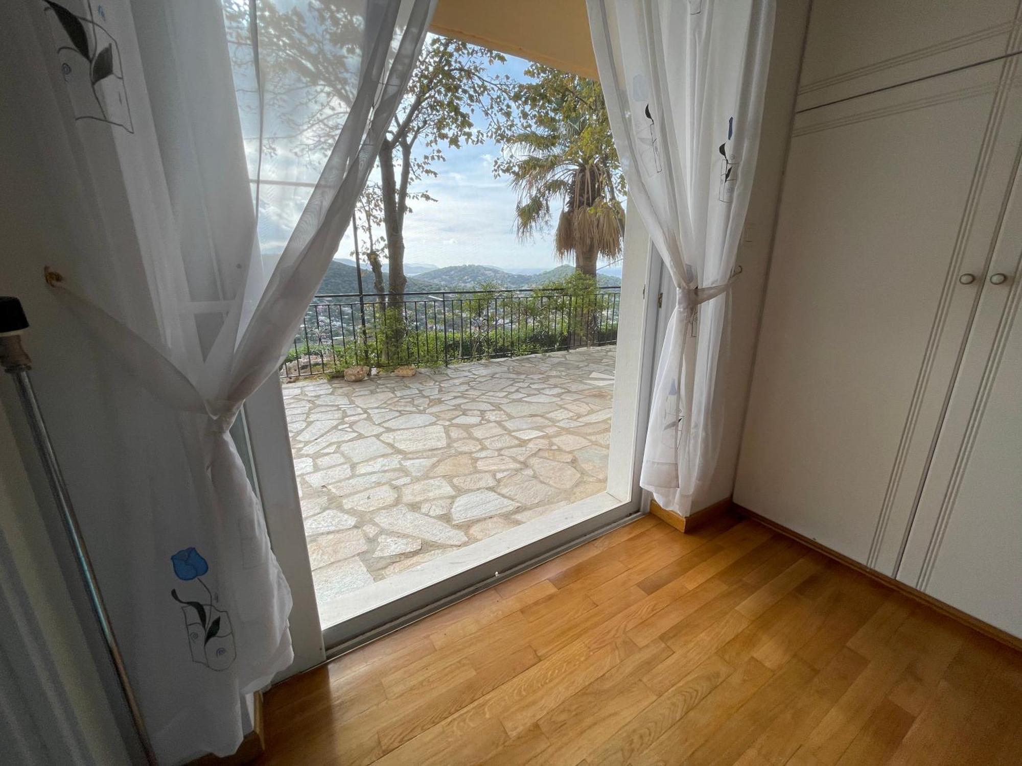 Holiday home Eagles Nest Athenian Riviera In Aghia Marina Near Lagonisi, Next To The Close To Athens Airport *