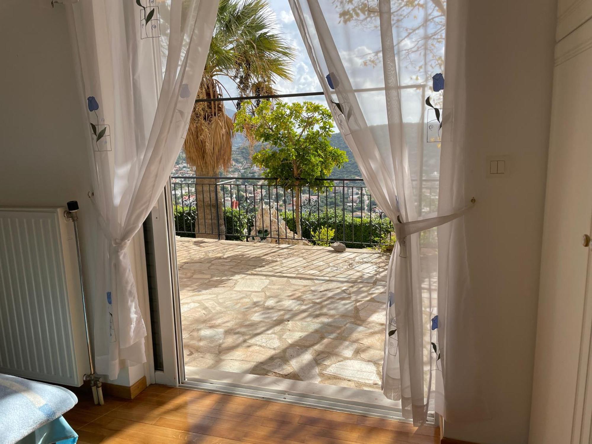 Eagles Nest Athenian Riviera In Aghia Marina Near Lagonisi, Next To The Close To Athens Airport Holiday home *