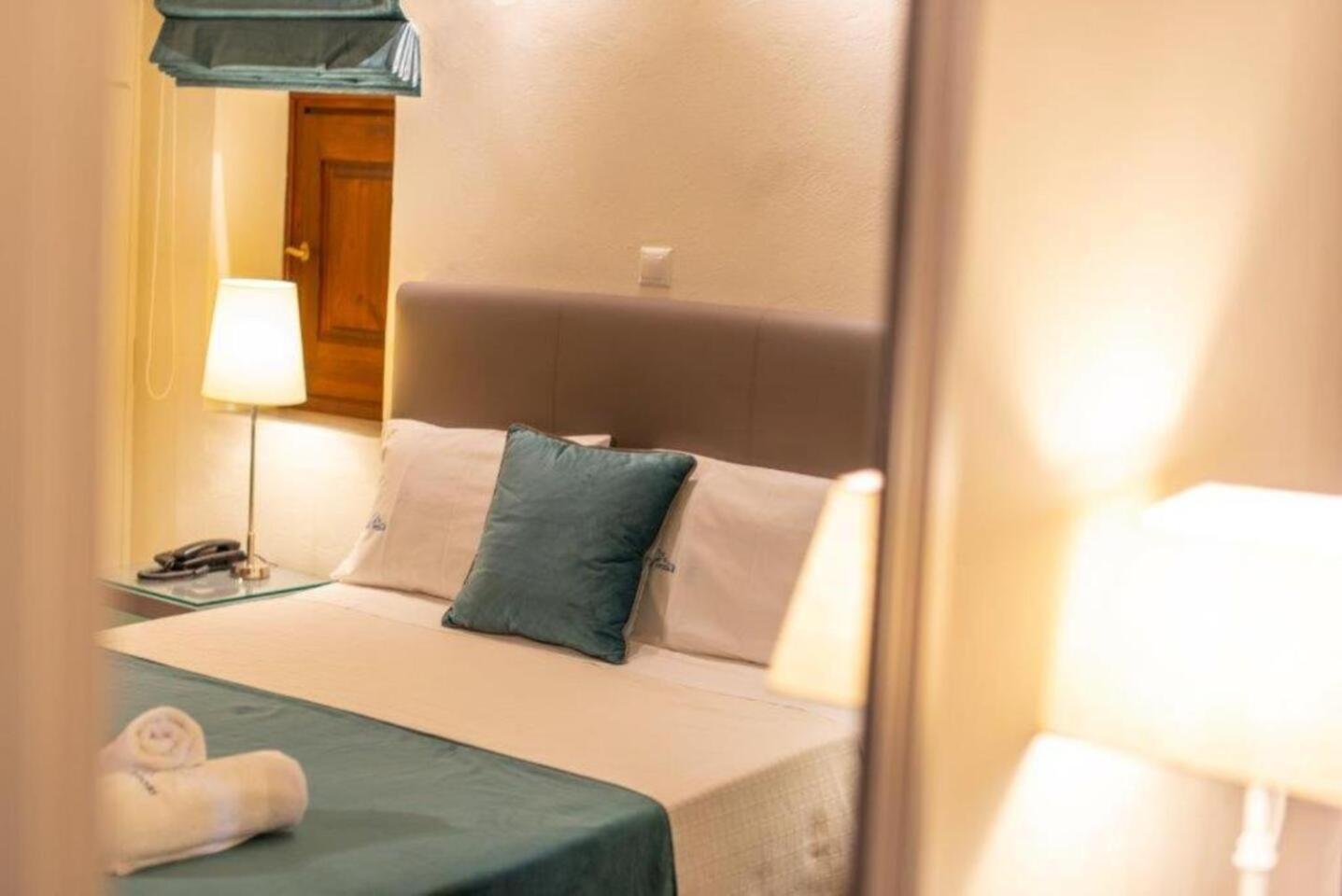 Kastro Maini Hotel 3*