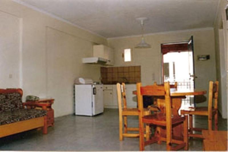 Louisa Aparthotel 2*
