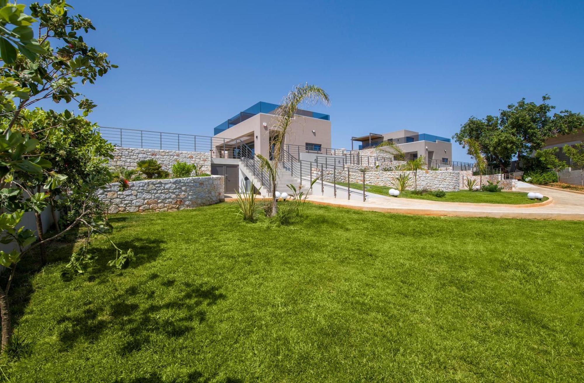 Villa Imperium Luxury Villas-sauna, Jacuzzi, Heated Pool & Gym-chania *