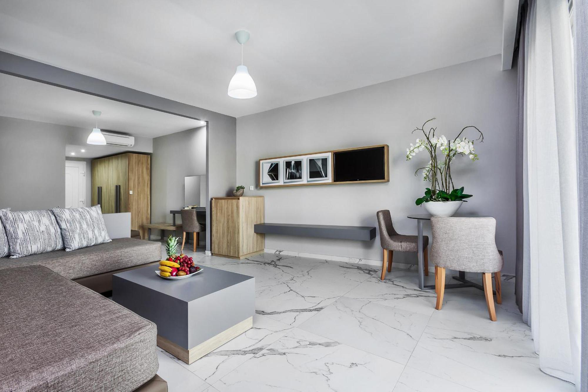 Anna Hotel 3*