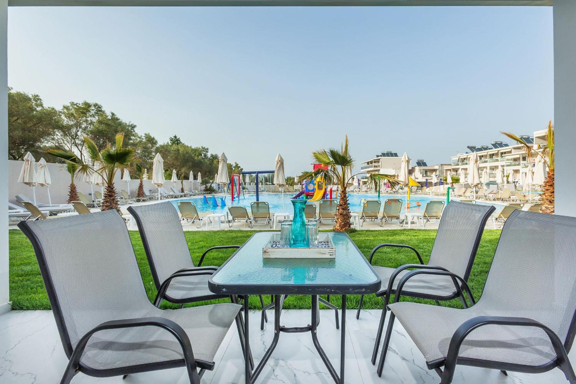 Anna Hotel Aparthotel 3*
