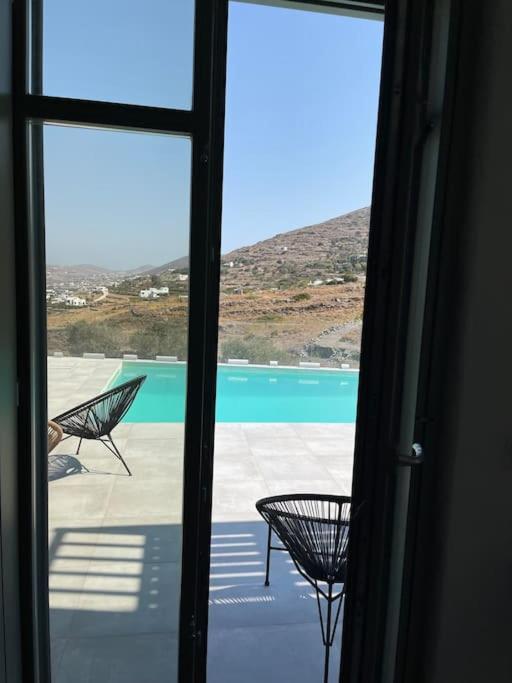 Dream 1 ολόκληρος χώρος με πισίνα