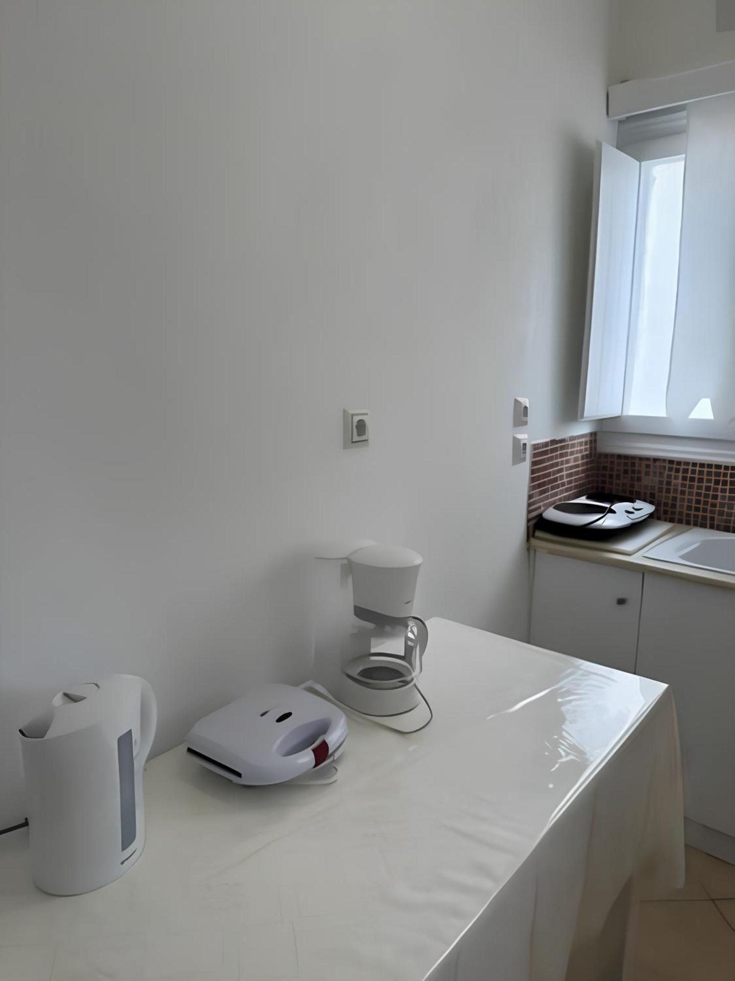 Vinas Place Center Fira (Santorini)