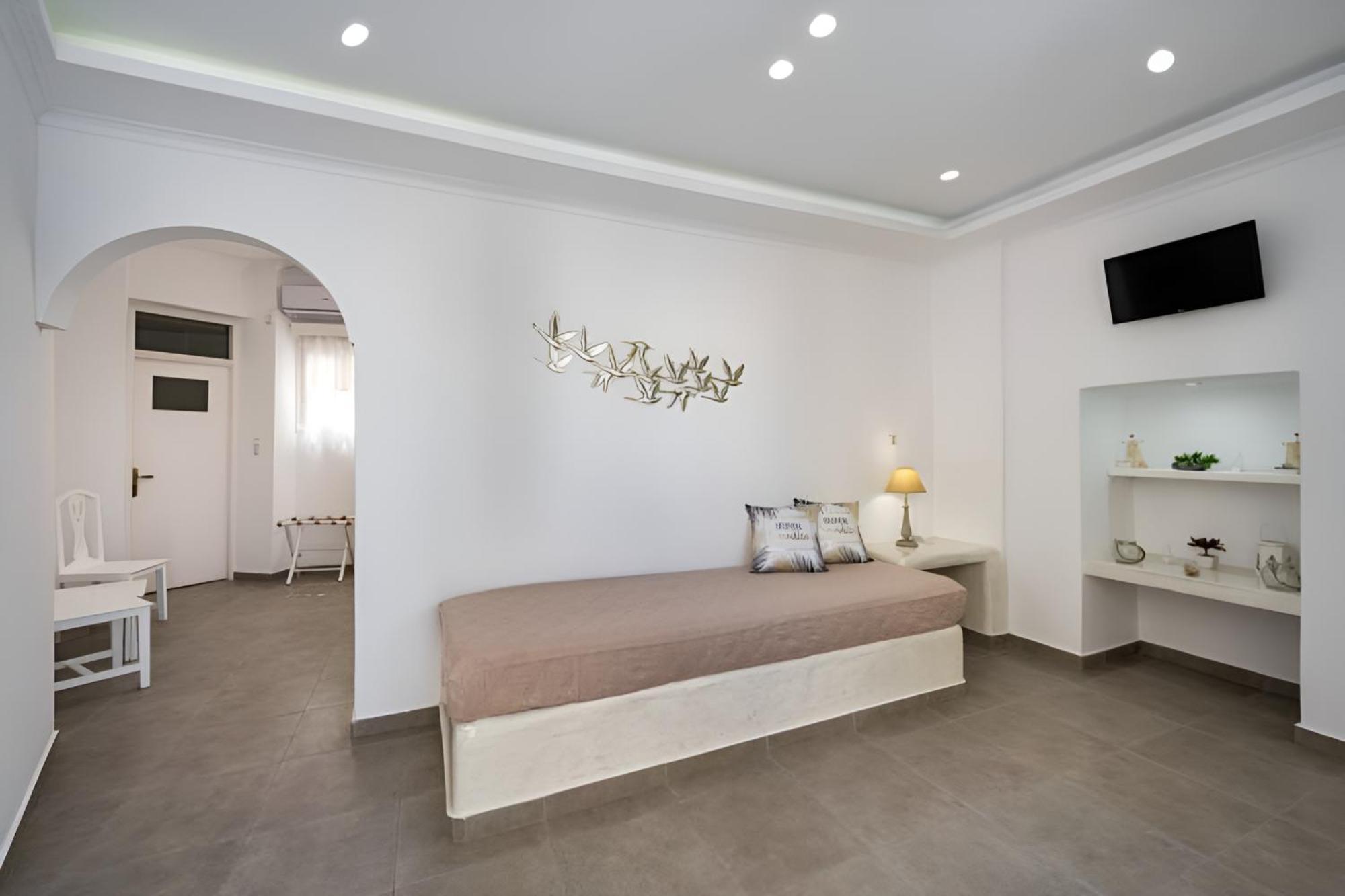 Vinas Place Center 2*