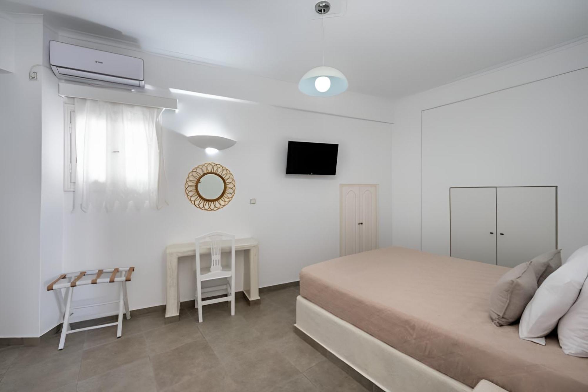 Vinas Place Center Hotel Fira (Santorini)