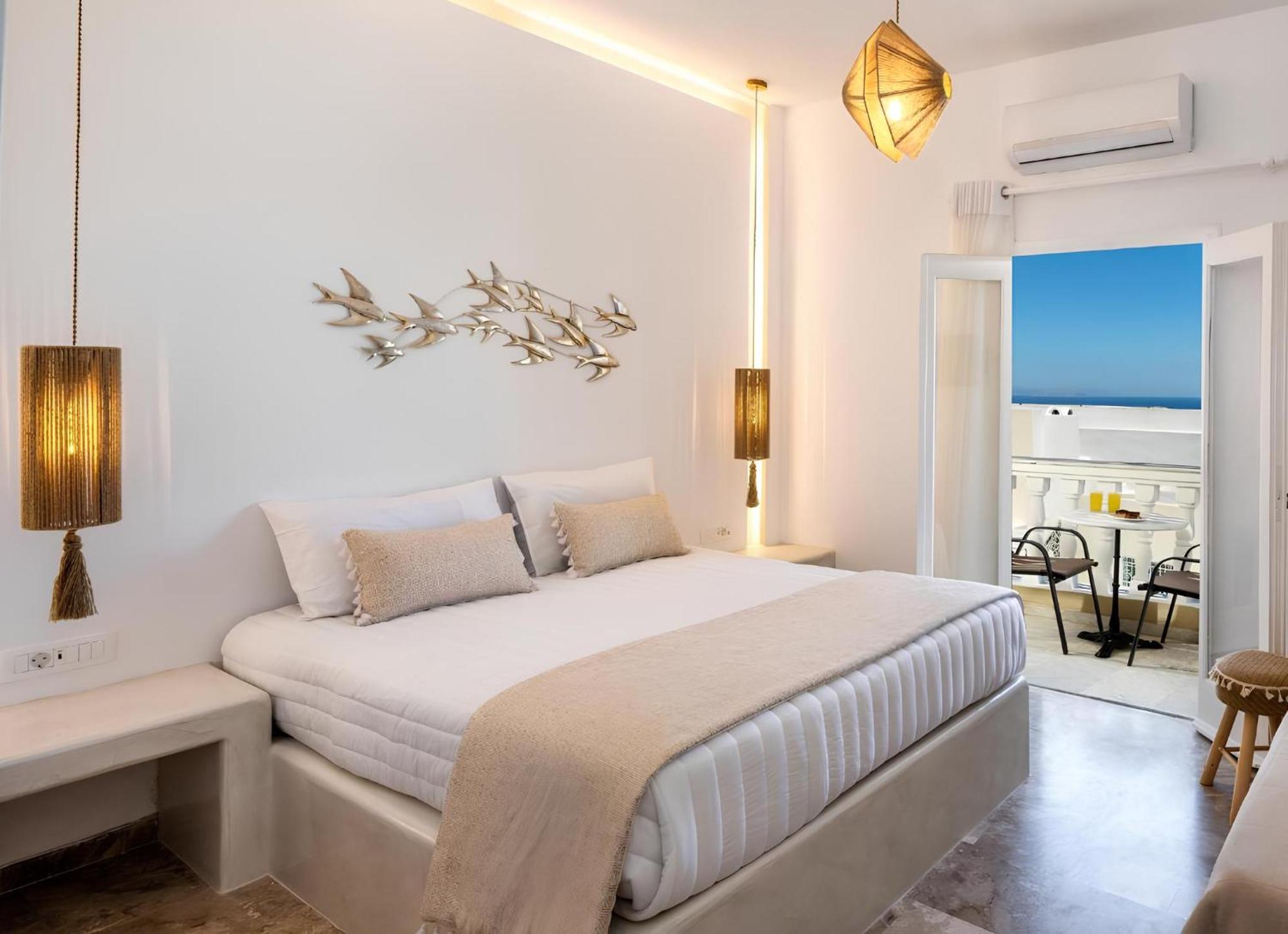 Vinas Place Center Hotel