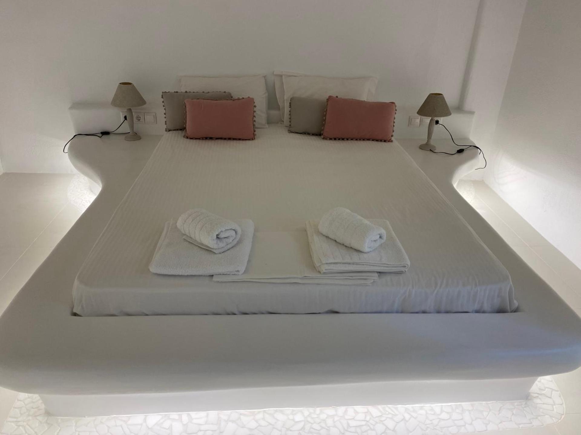 Rineia Complex By Live&travel * Mykonos Town