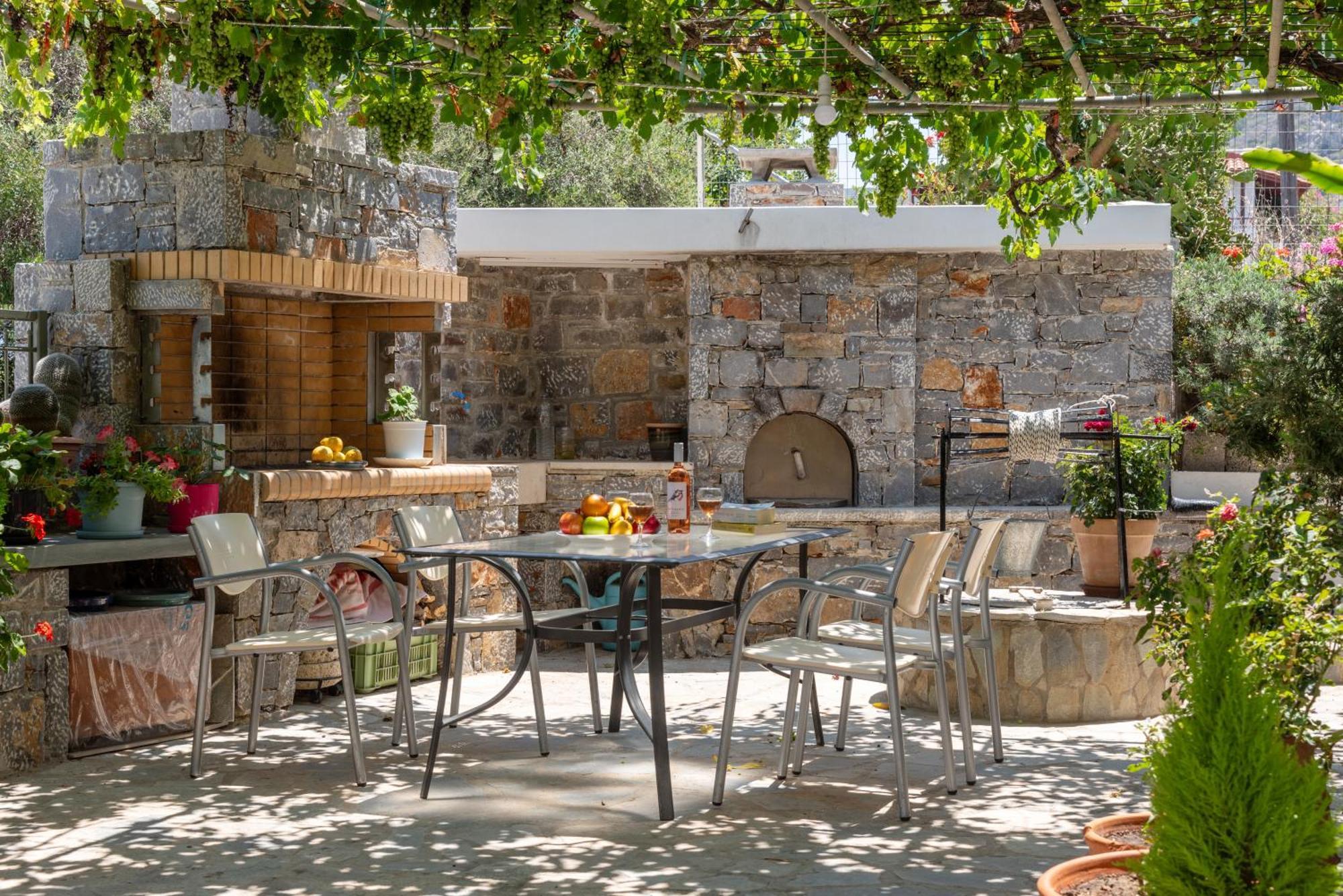 Kounenos House Istro