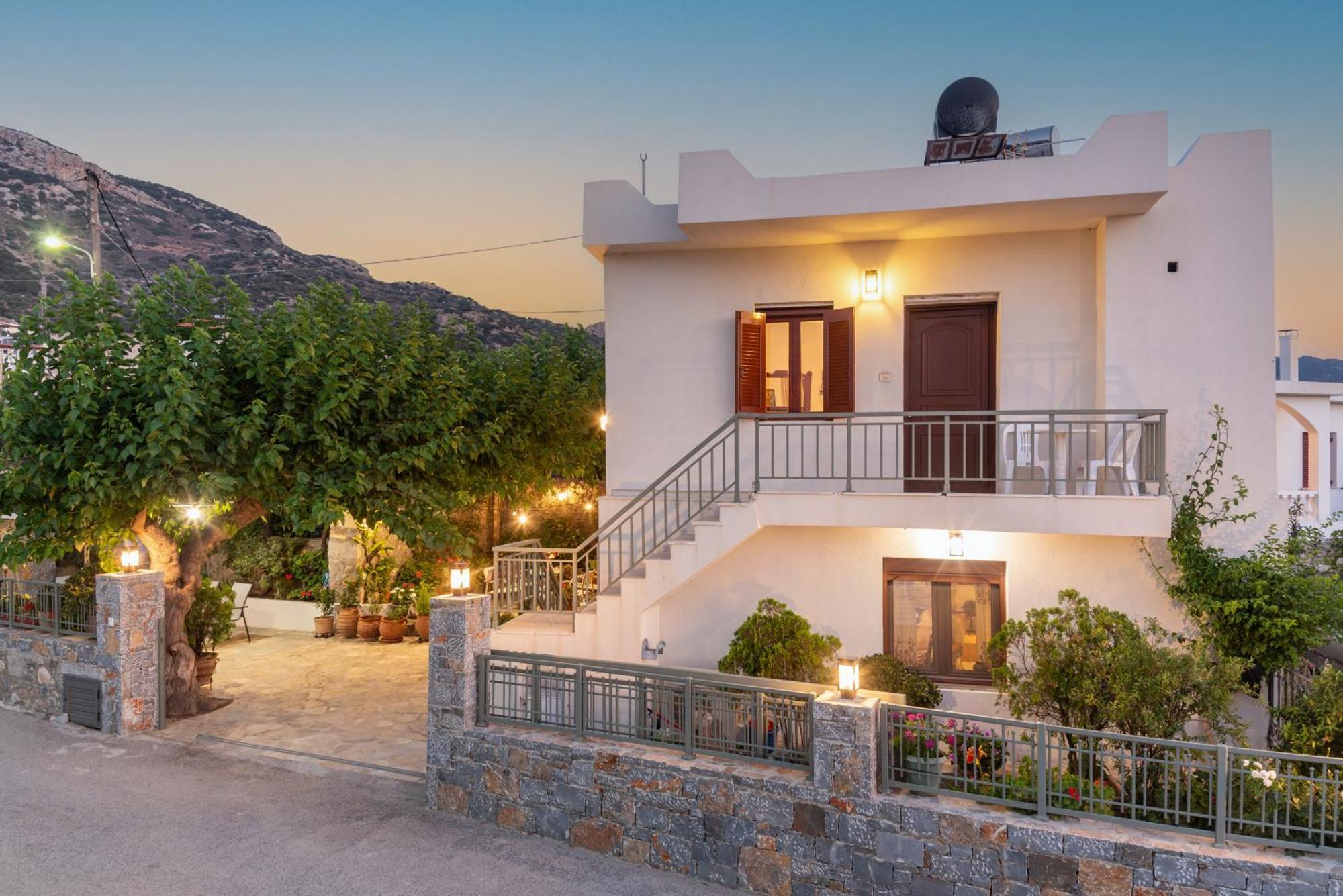 Kounenos House *