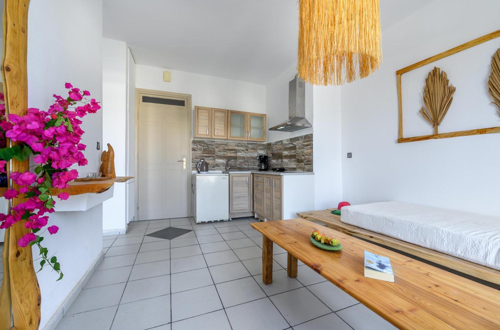 Kalimera Apartment *