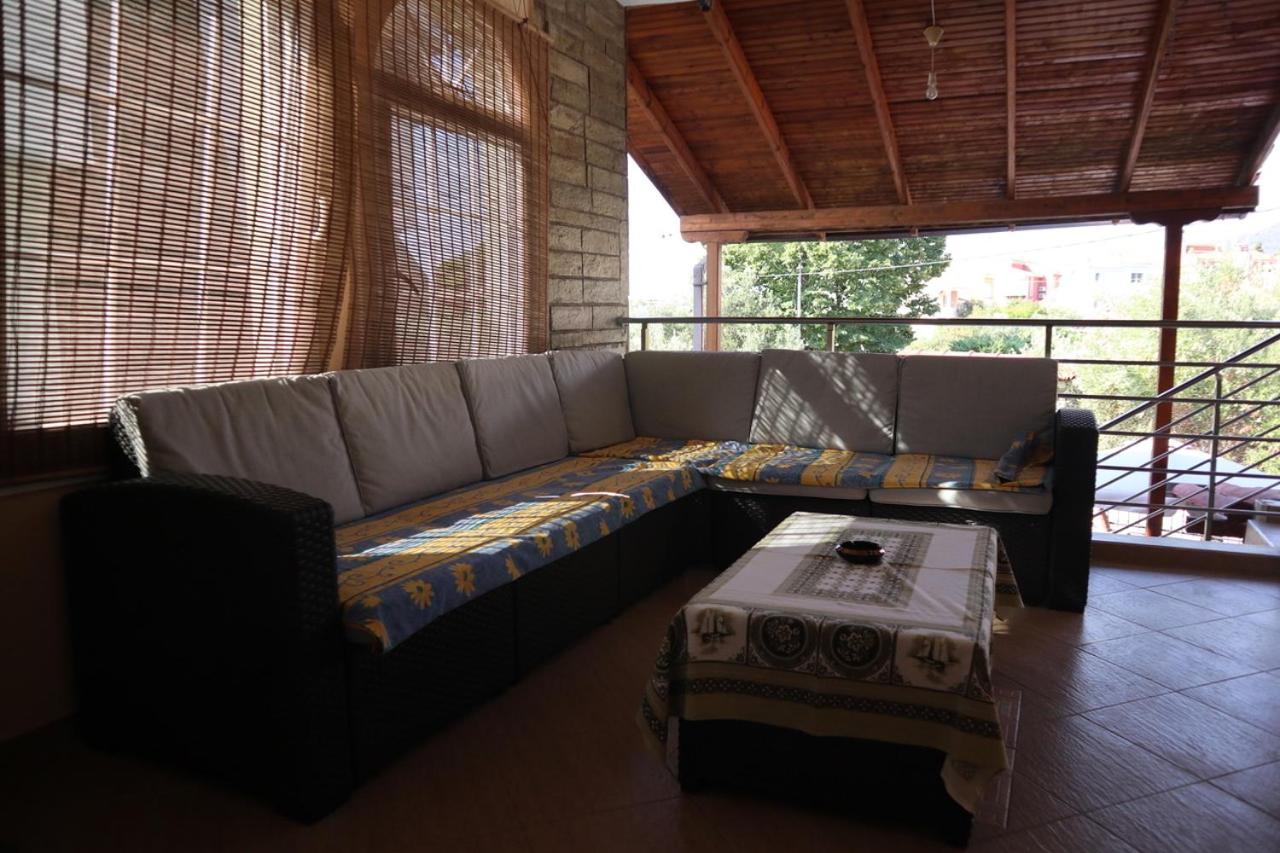 Apartment Bela Palaiontsiflikion