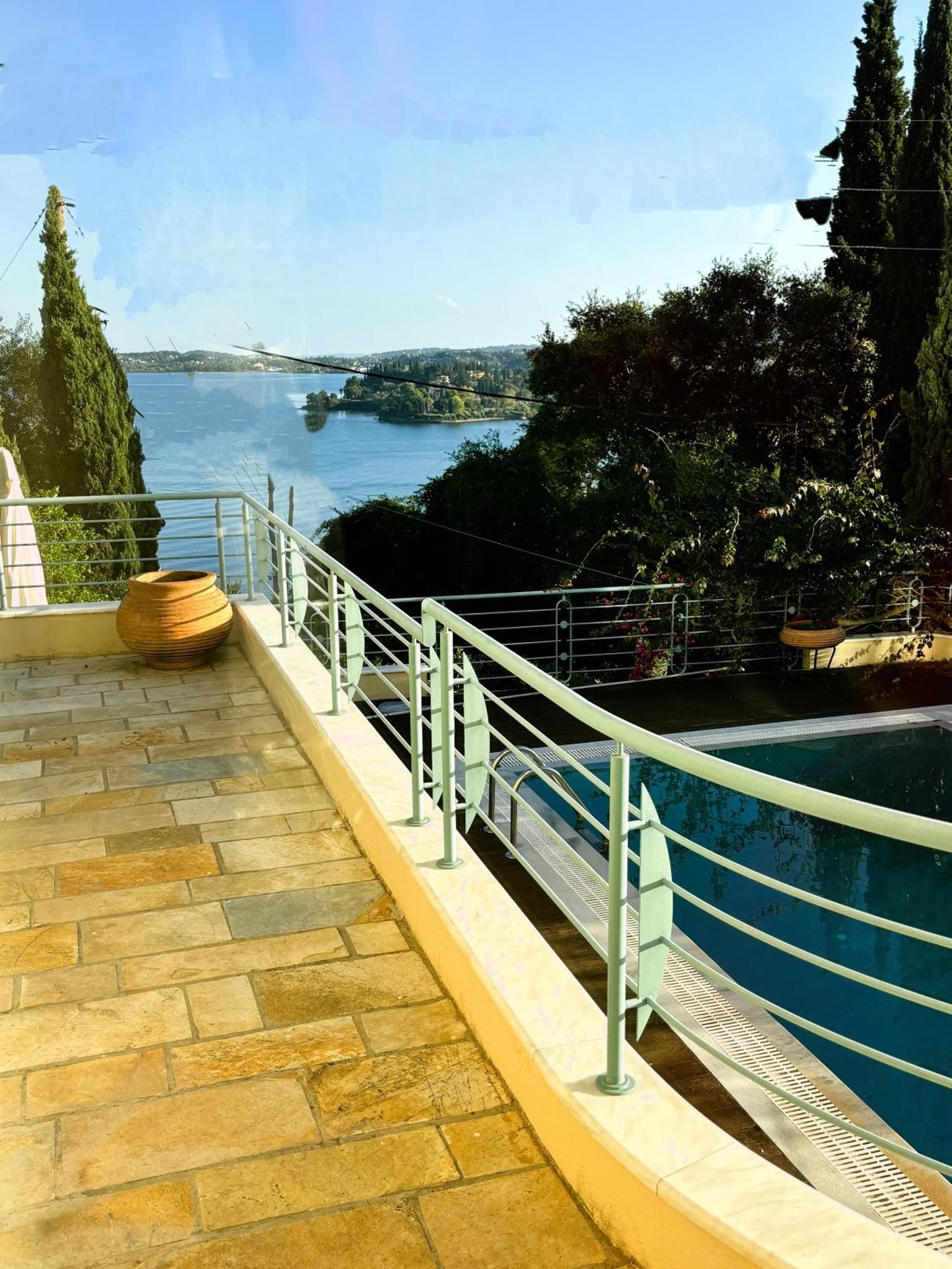 Villa Liberty: Classic Luxury Sea View With Private Pool