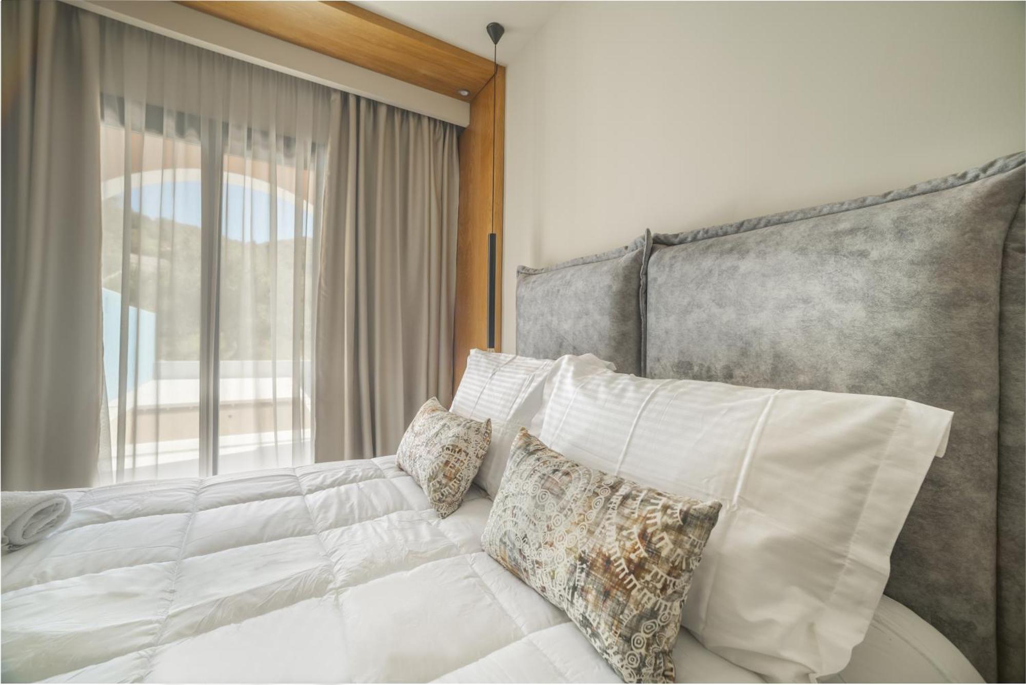 Nikon Boutique Hotel