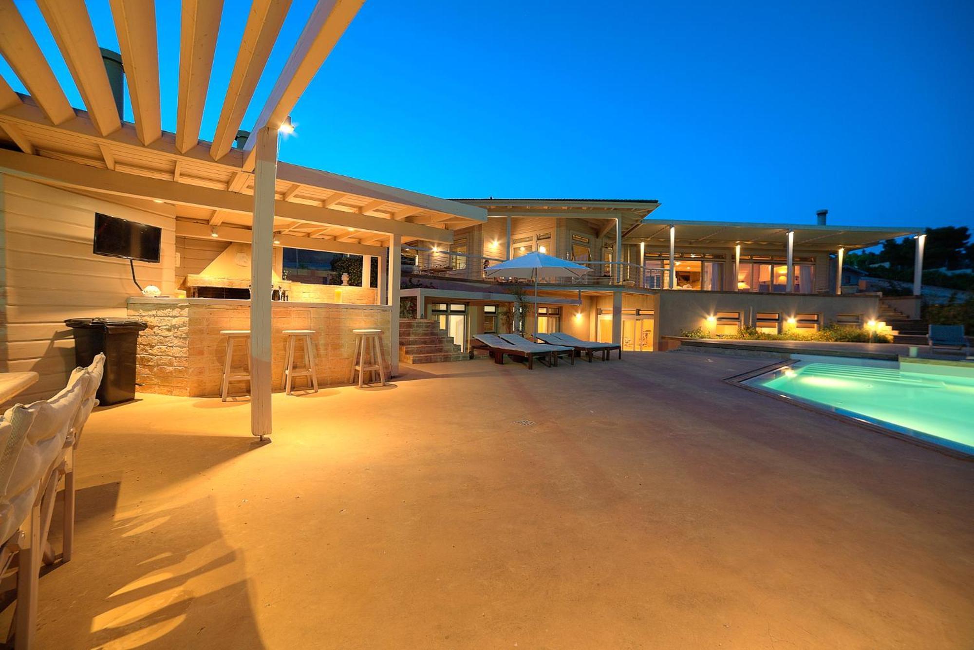 Lyciponon Villa