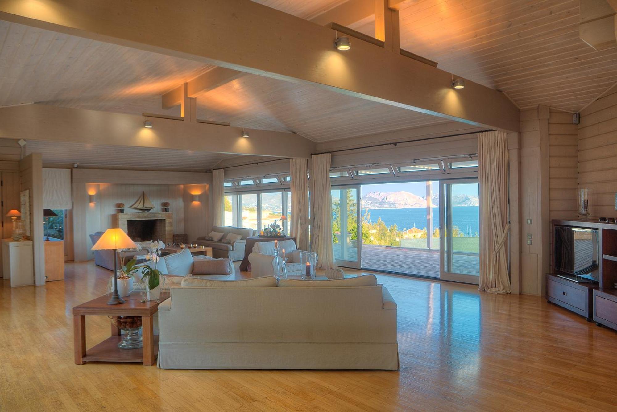 Villa Lyciponon *