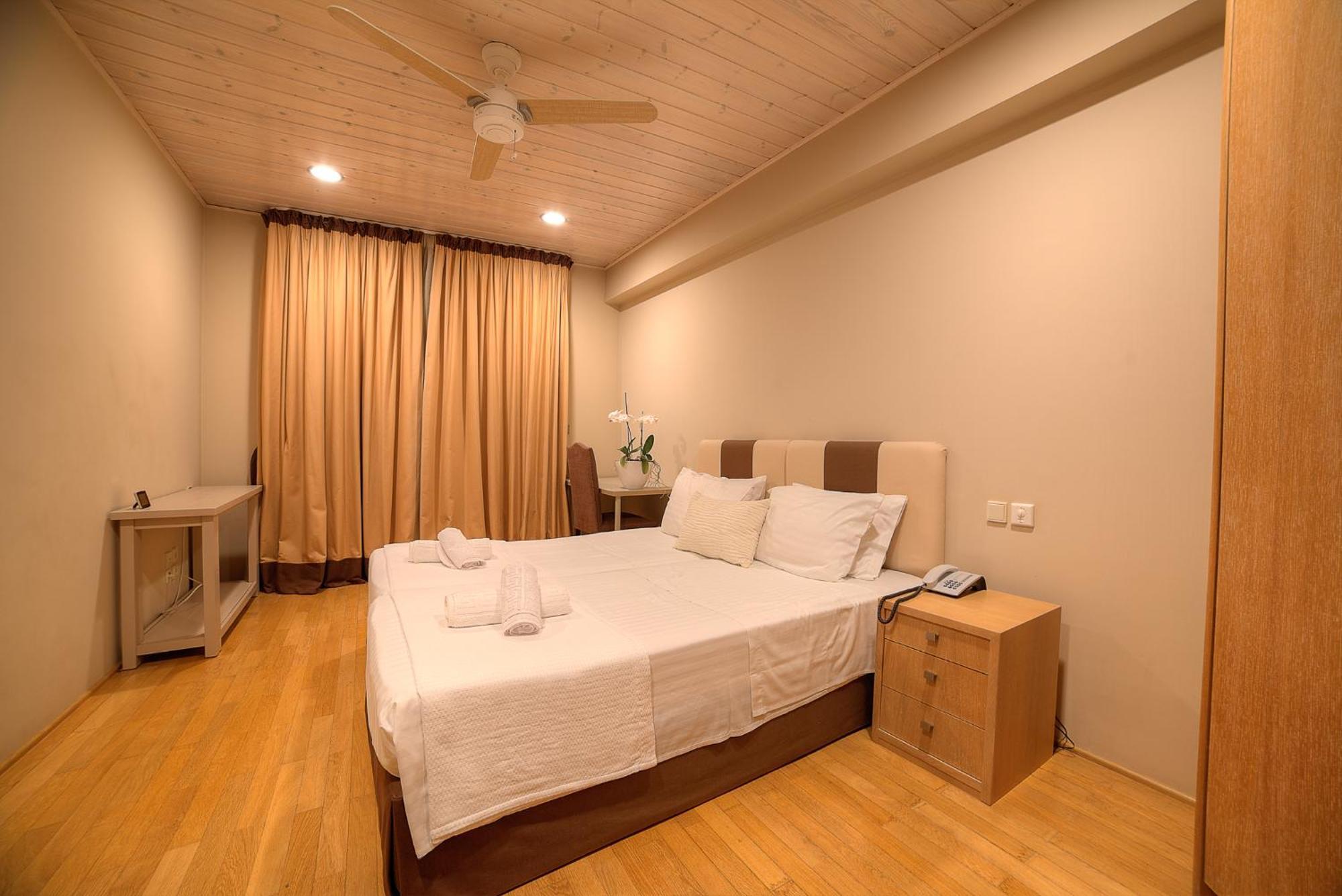 Lyciponon Villa *