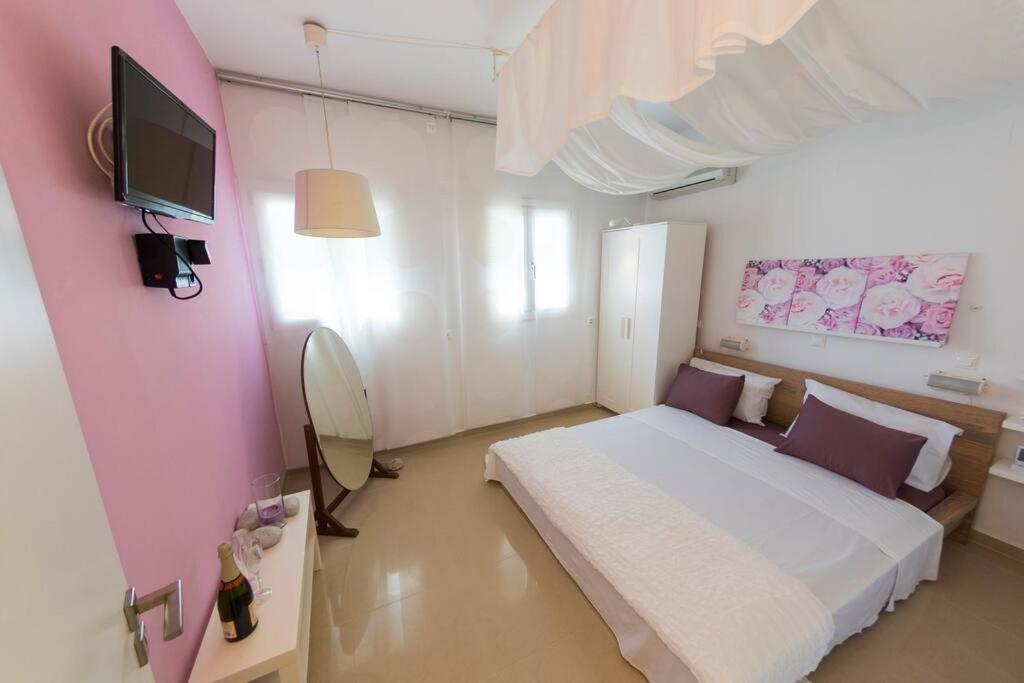 Apartment Uno Beachfront Livadia (Tilos)