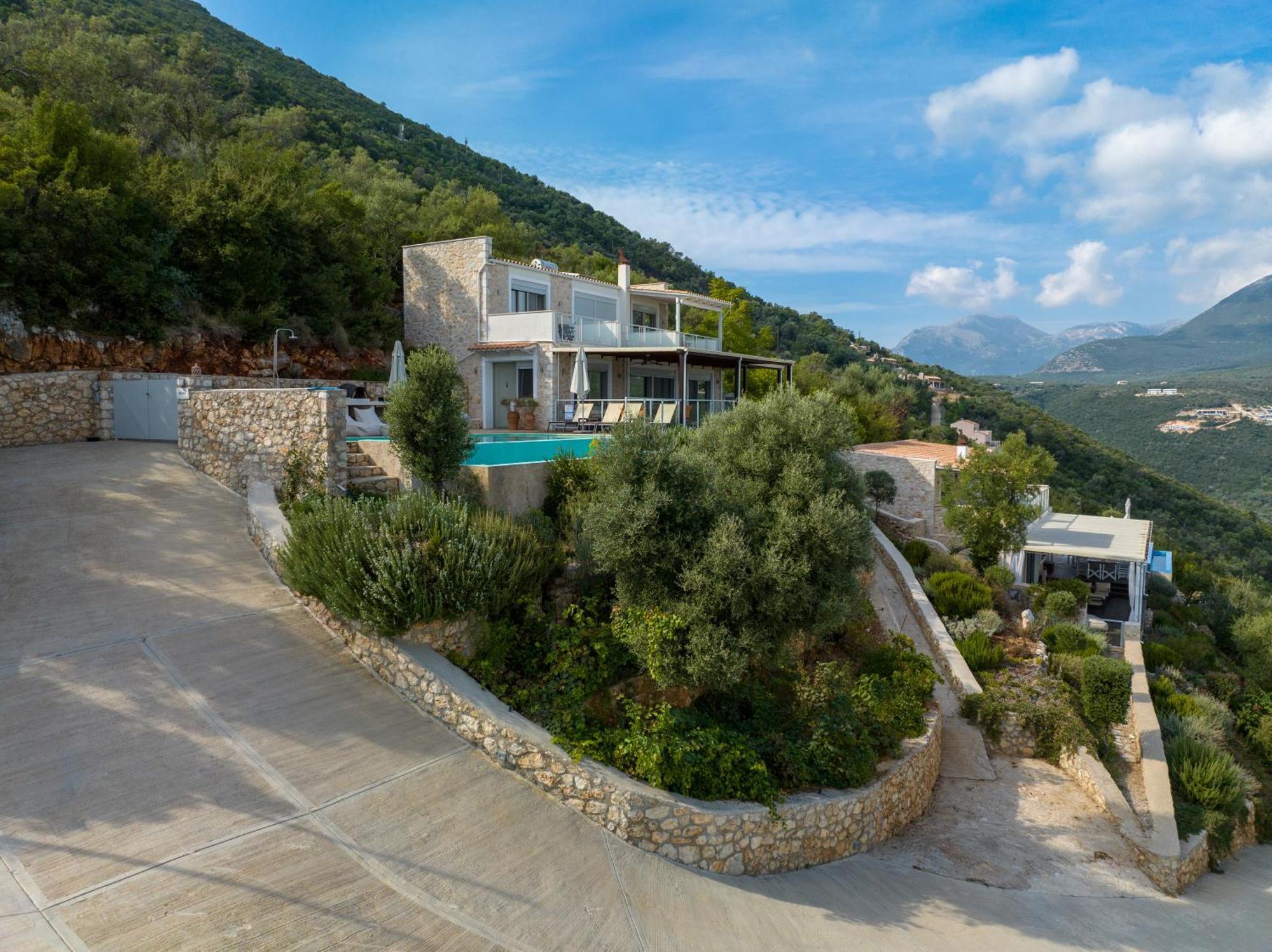 Alfresco Villa