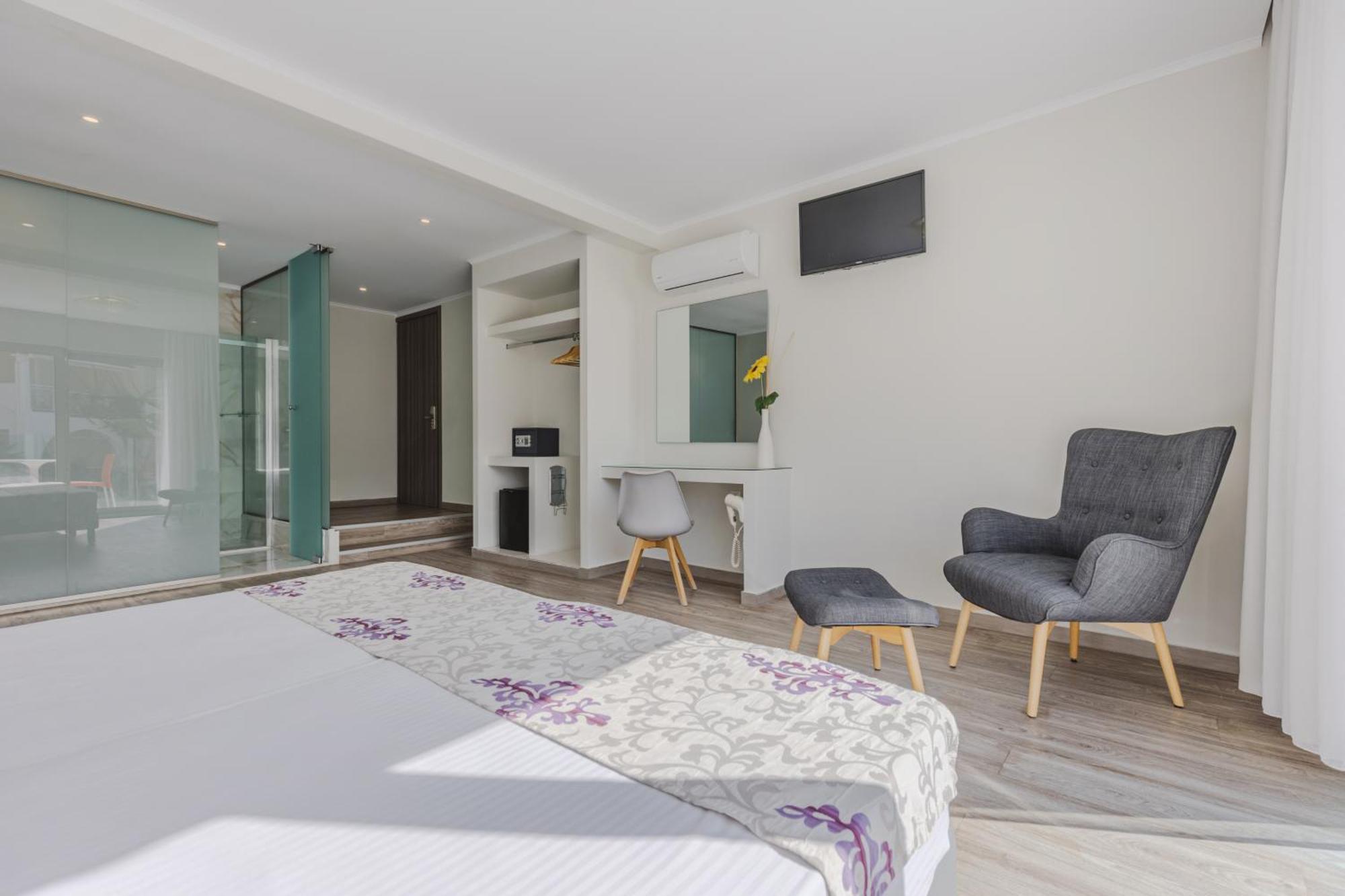 Sunrise Zante - Adults Only 4*