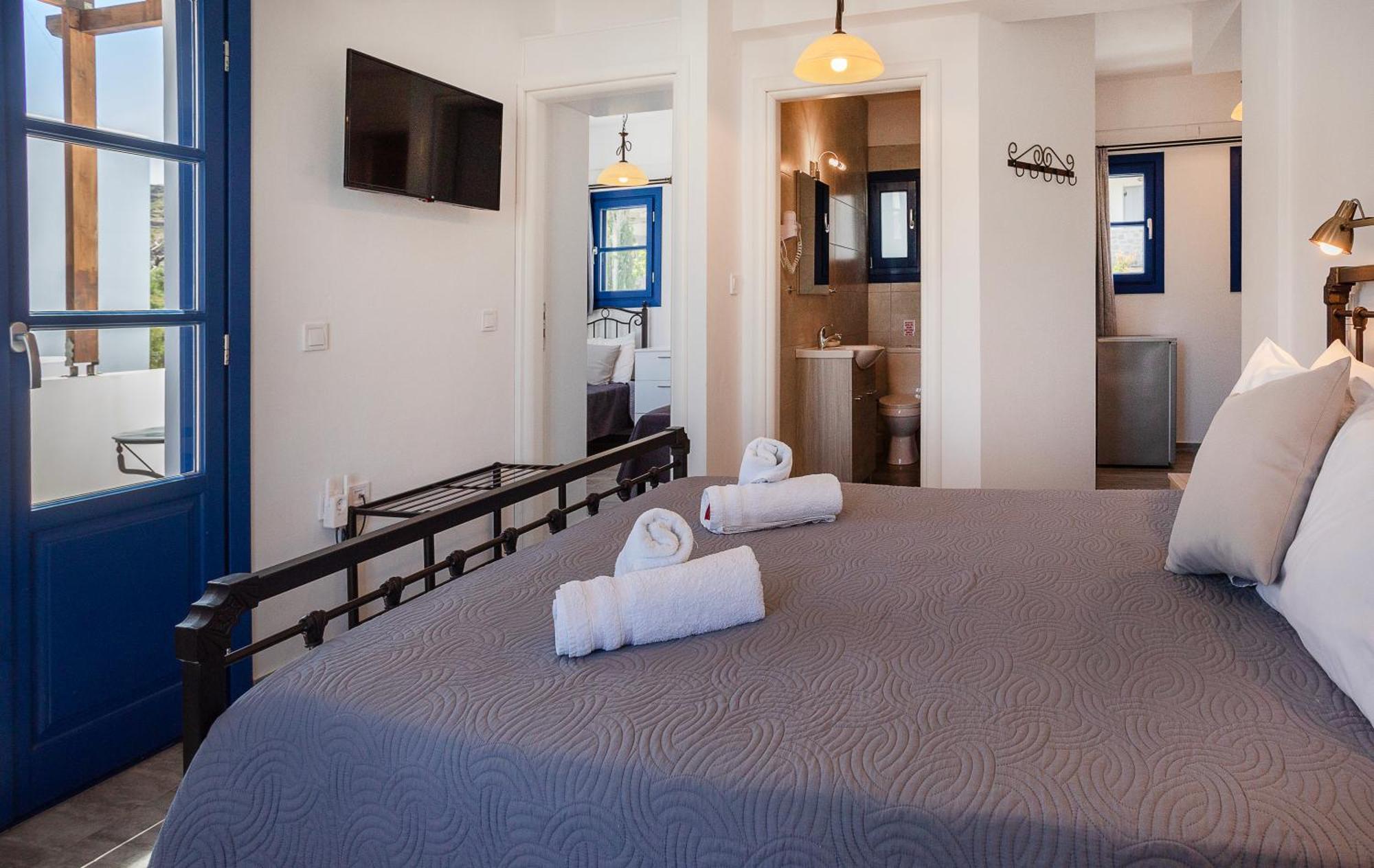 Almiriki Serifos Guest house