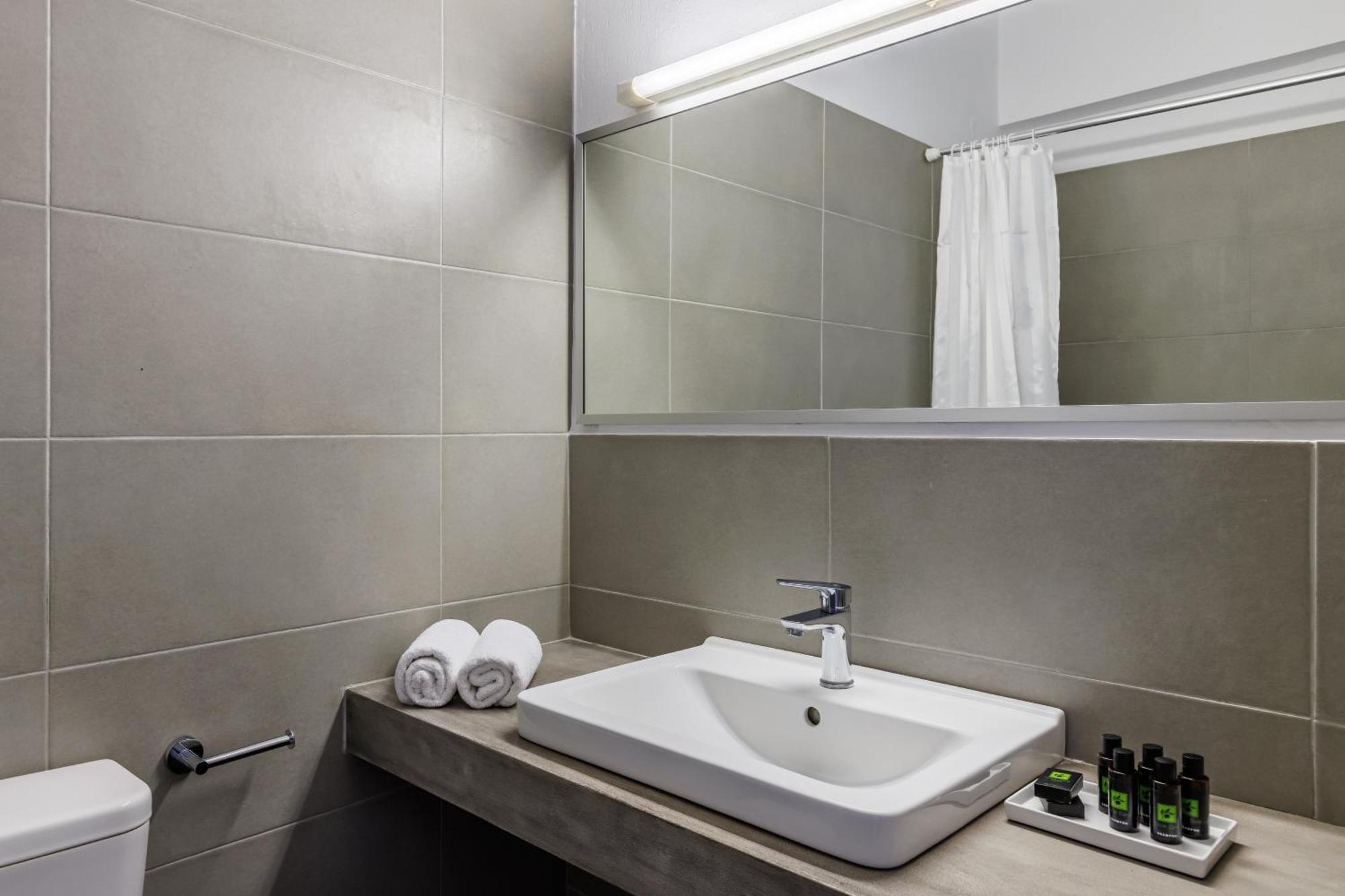 Aperitton Hotel 3*