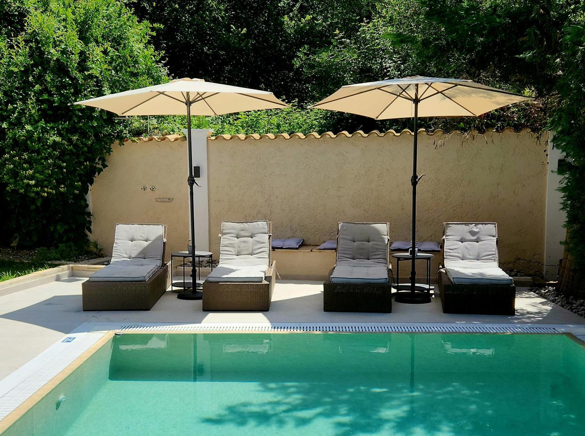 Butterfly - Heated Private Pool & Jacuzzi