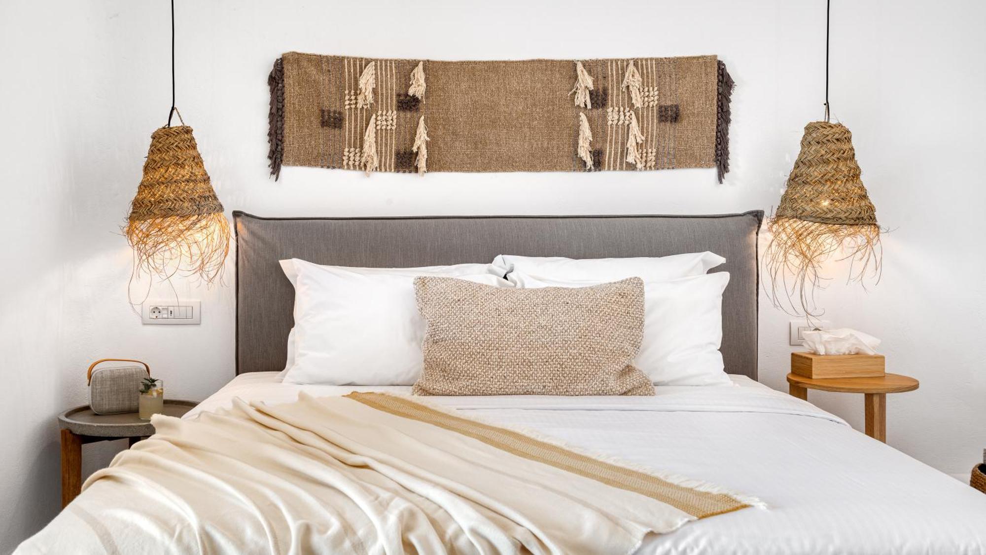 Hotel Ypseli Anafi's Hive 2*