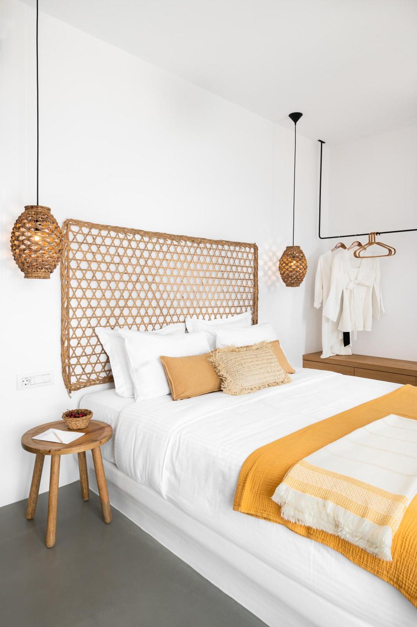 Hotel Ypseli Anafi's Hive