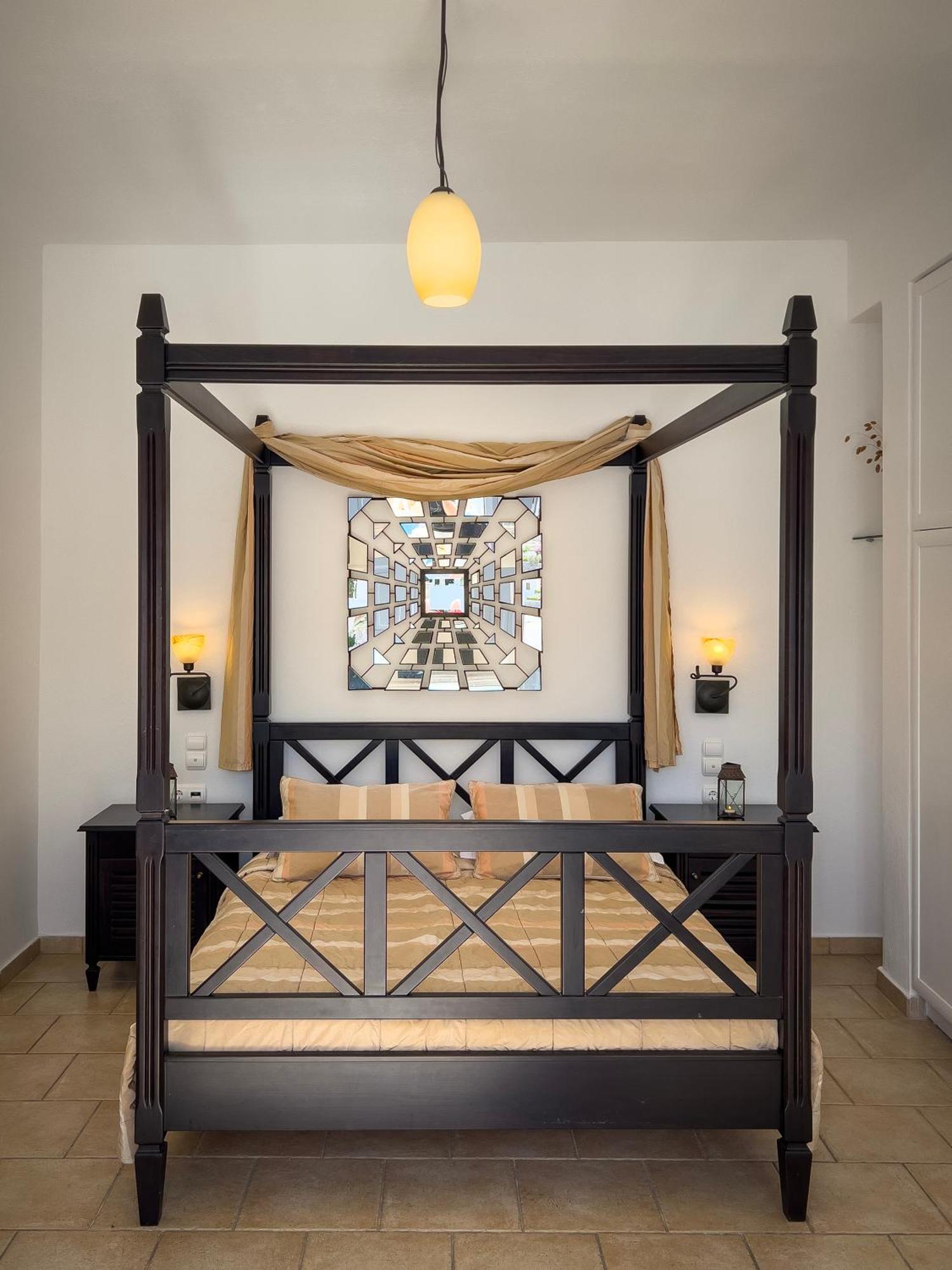 Hotel Chora & 4*