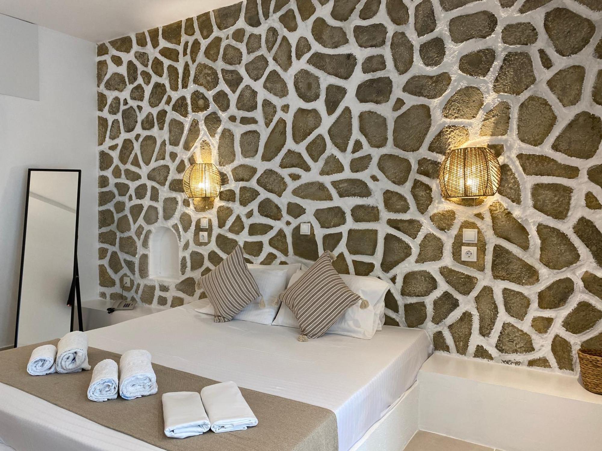 Hotel Ladiko -anthony Quinn Bay