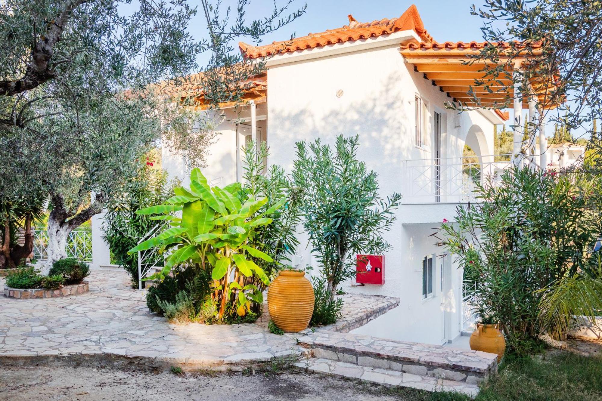 Peroulia Aparthotel Koroni (Messinia)