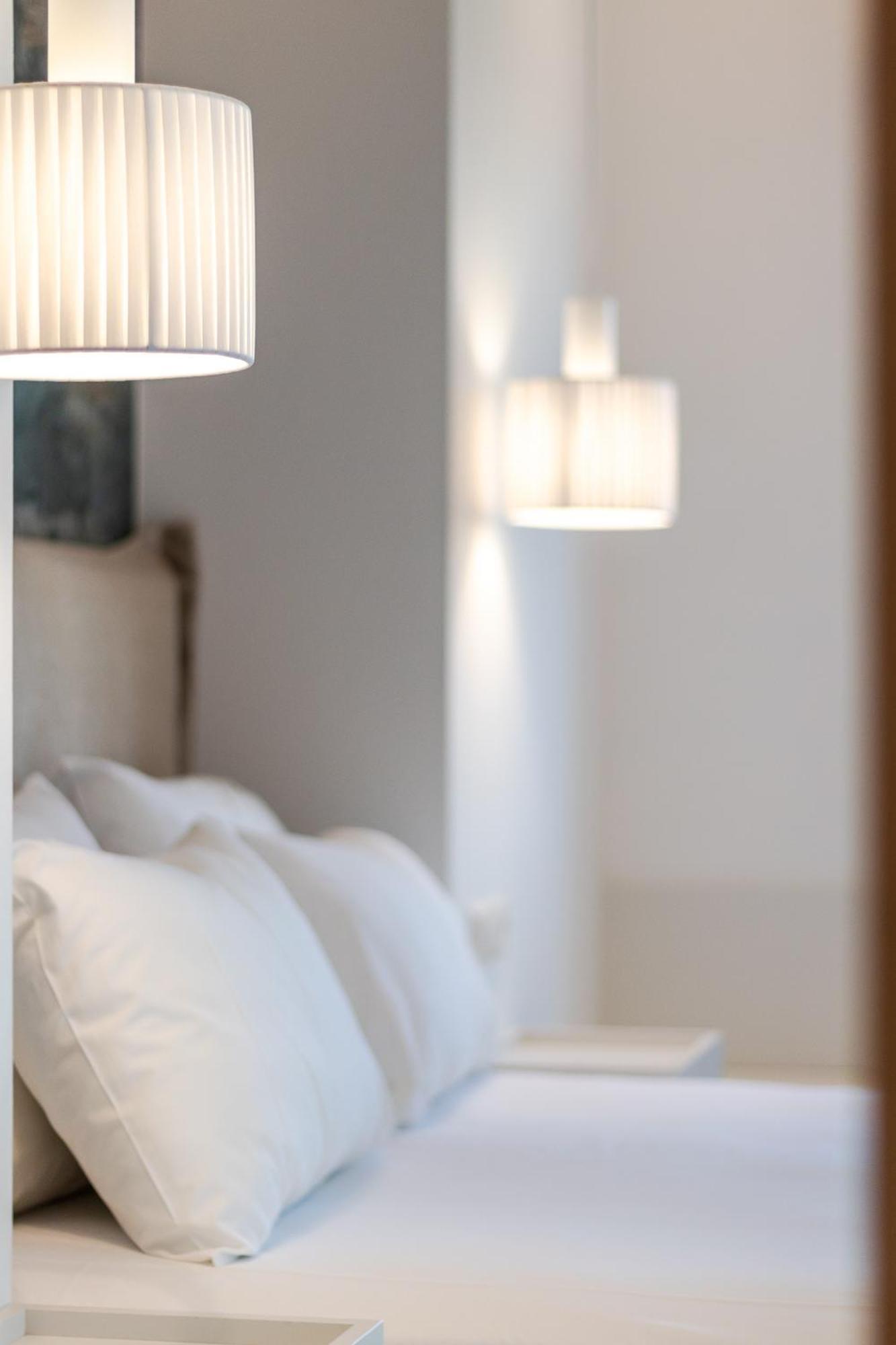 Peroulia Aparthotel *