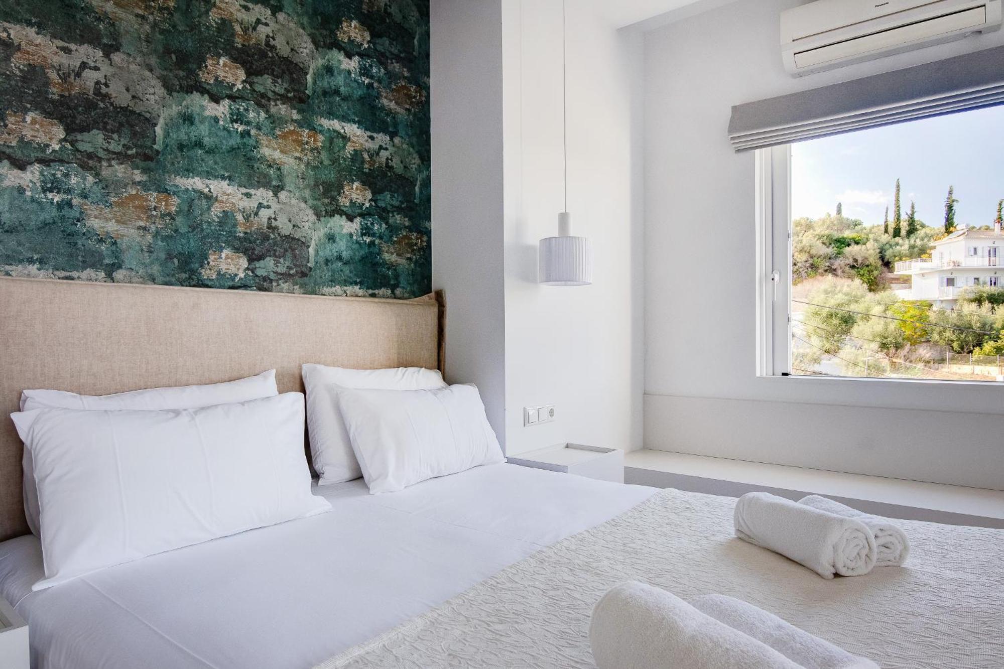 Peroulia Aparthotel