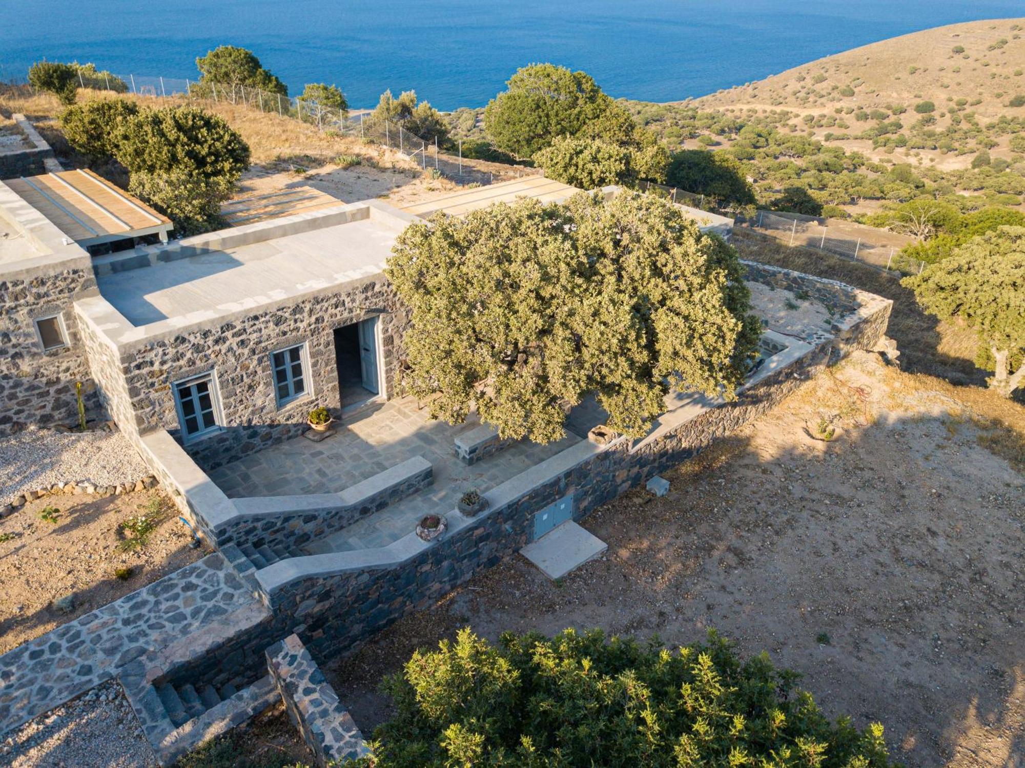Apartment Pavlaina Complex Of Traditional Residences In Nisyros. Enjoy The Garden And The Sea View