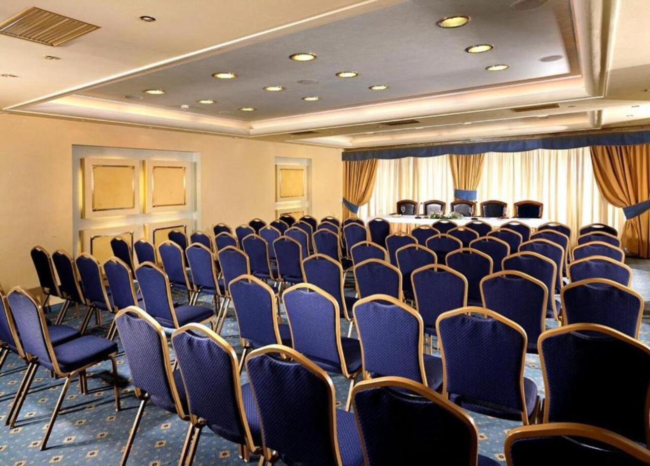 Savoy Piraeus
