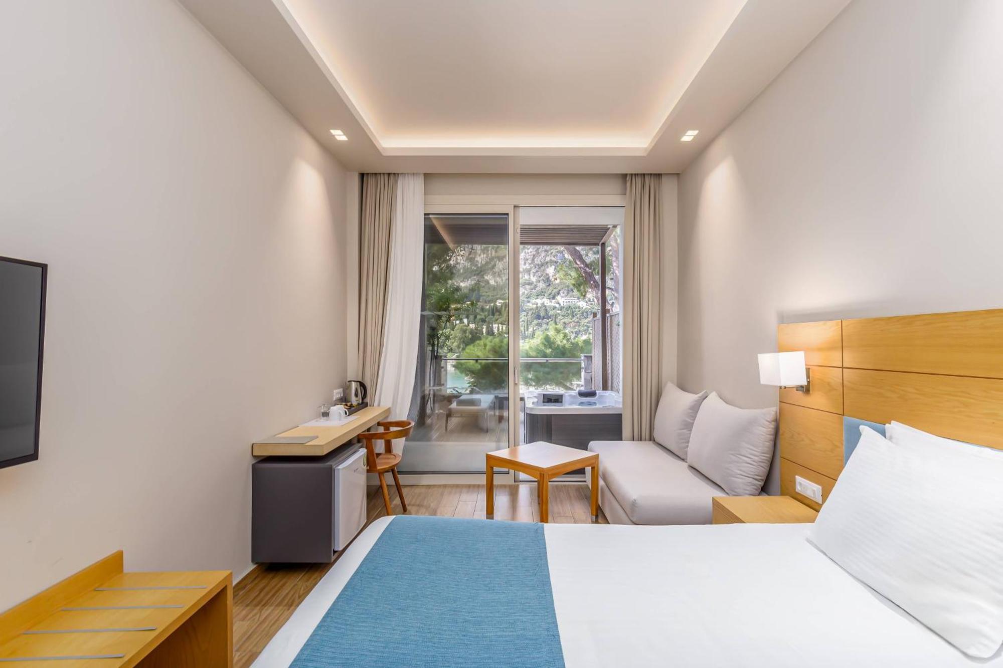 Akrotiri - Adult Friendly 5*