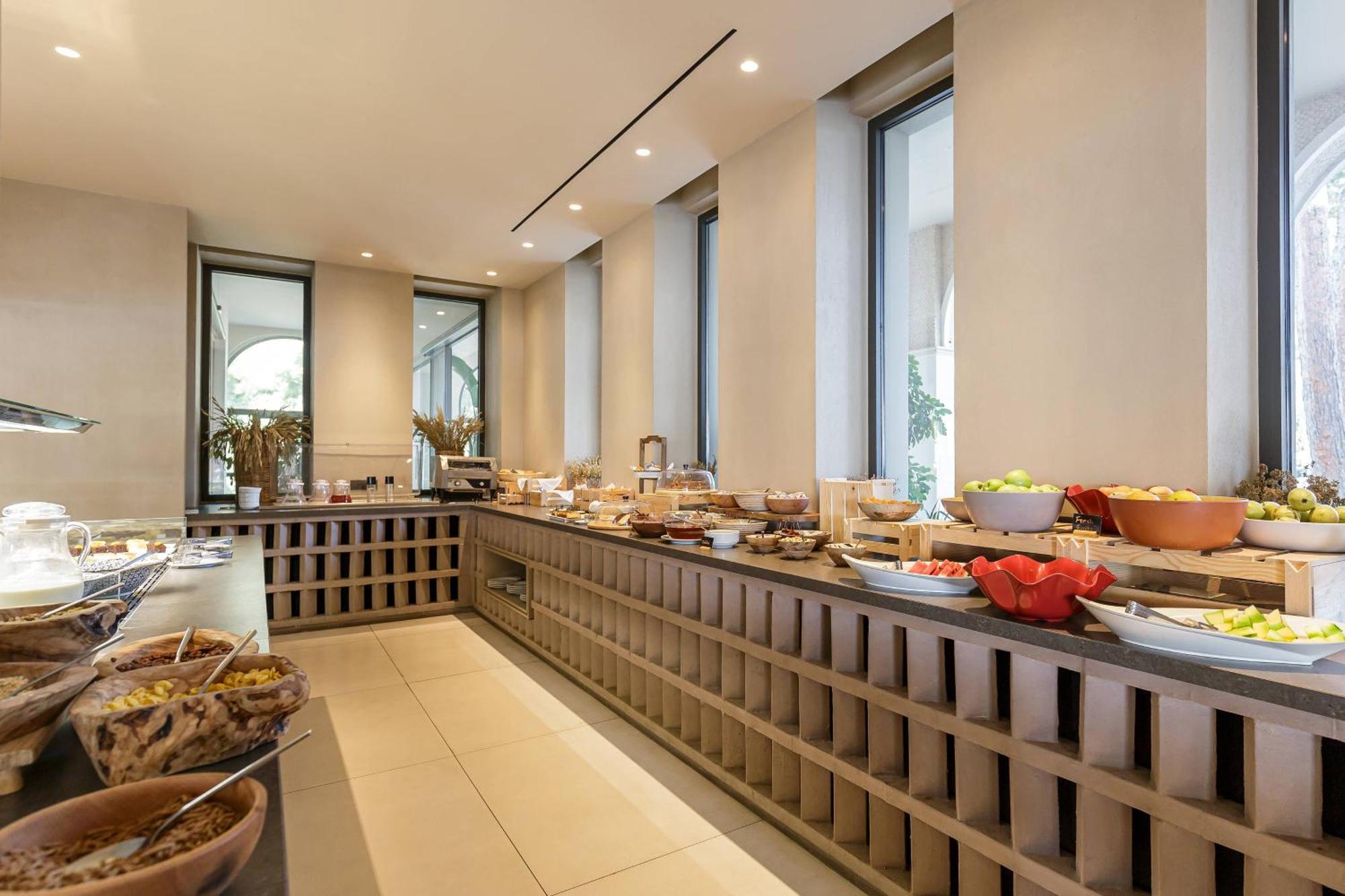 Hotel Akrotiri - Adult Friendly 5*