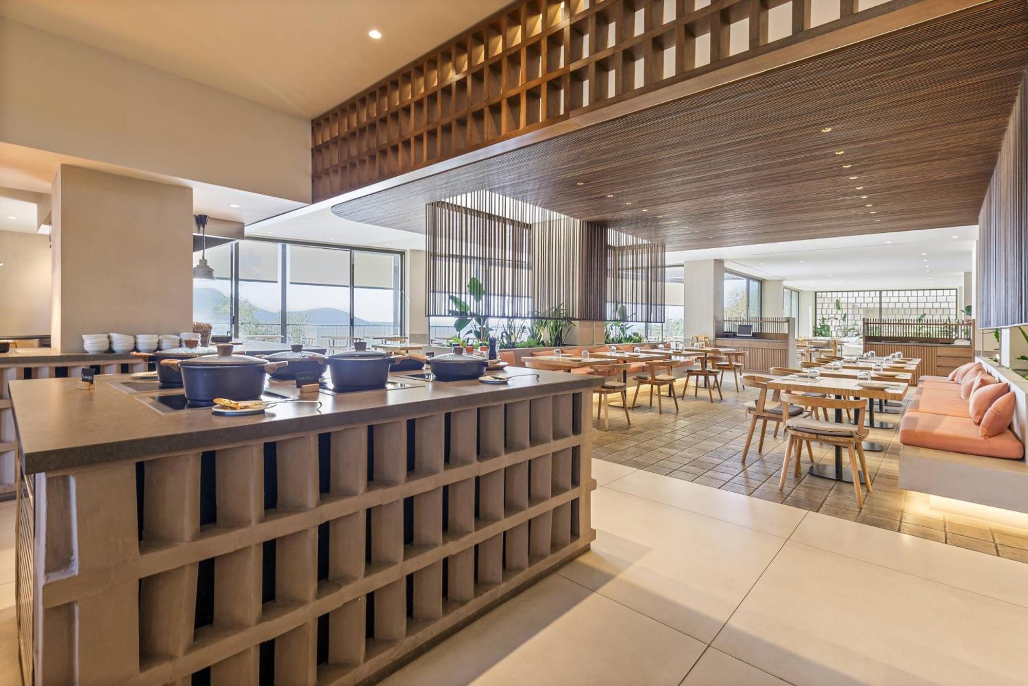Akrotiri - Adult Friendly 5* Paleokastritsa