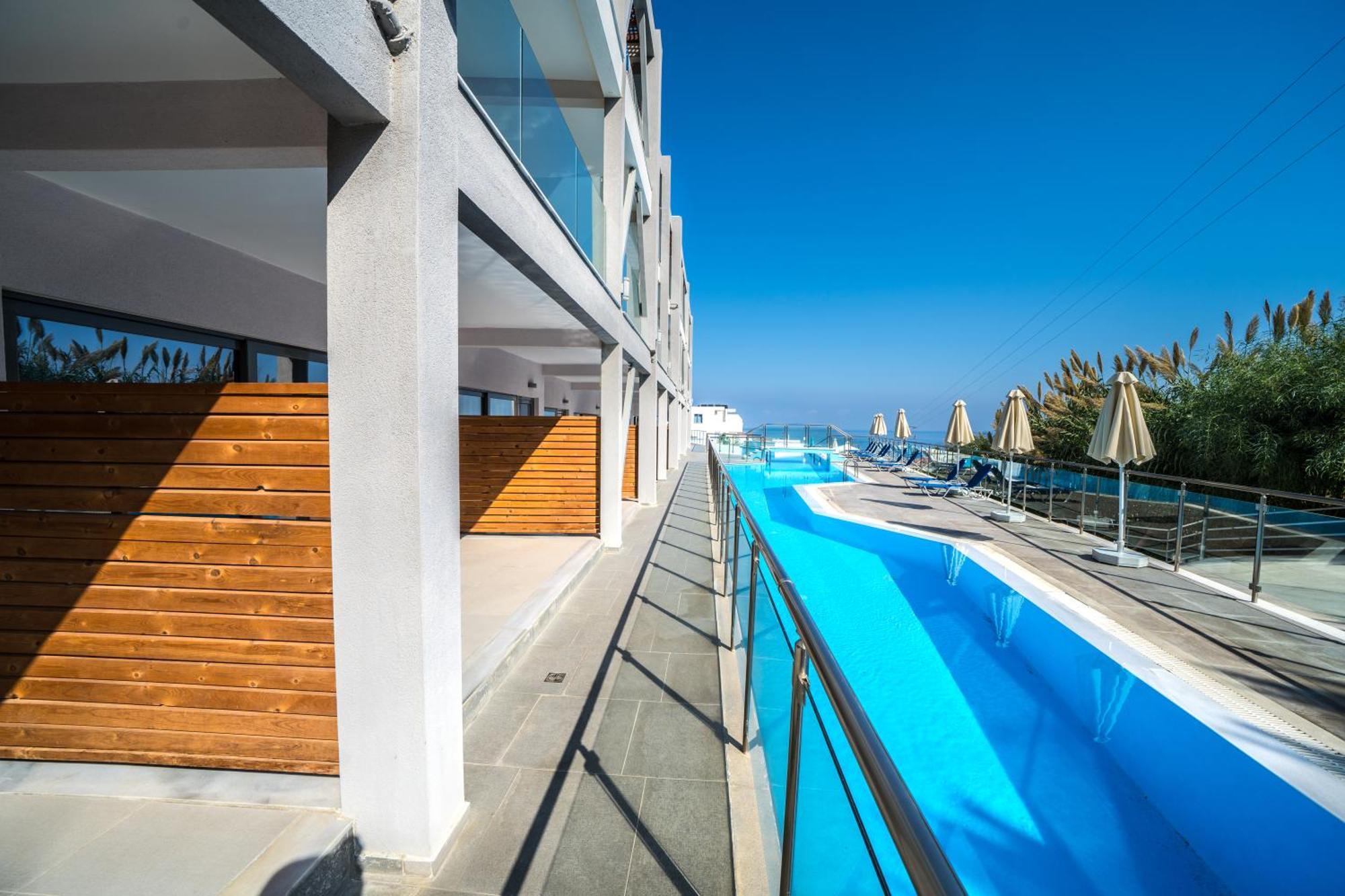 Hotel Panorama Village 4*
