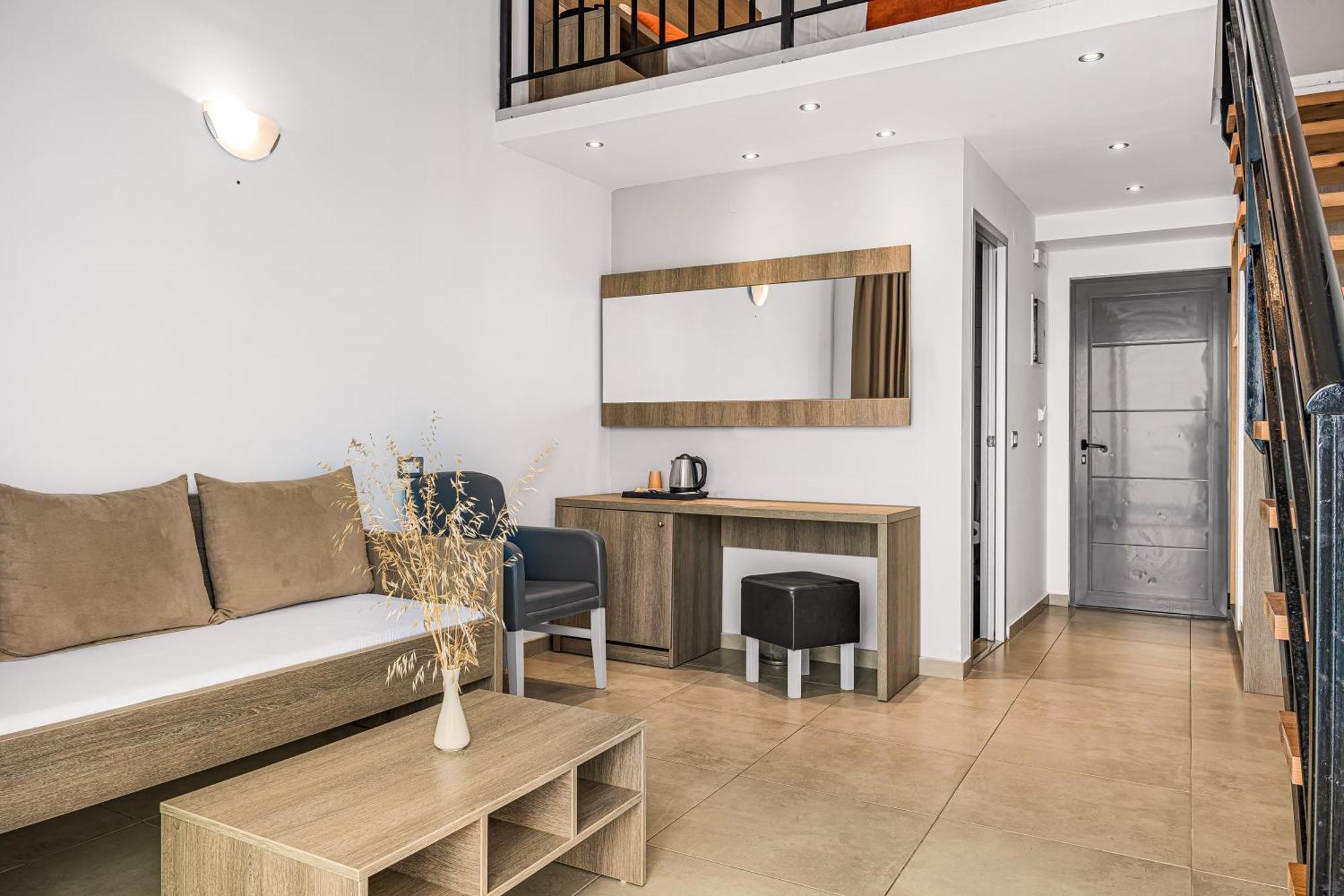 Panorama Village Hotel 4*