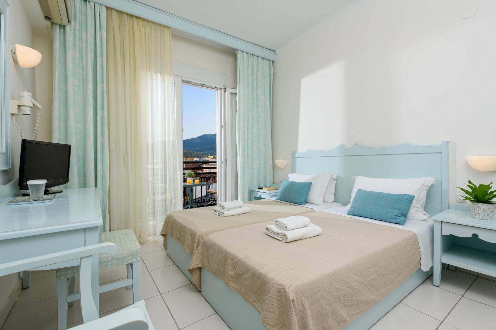 Timoleon Hotel 3*