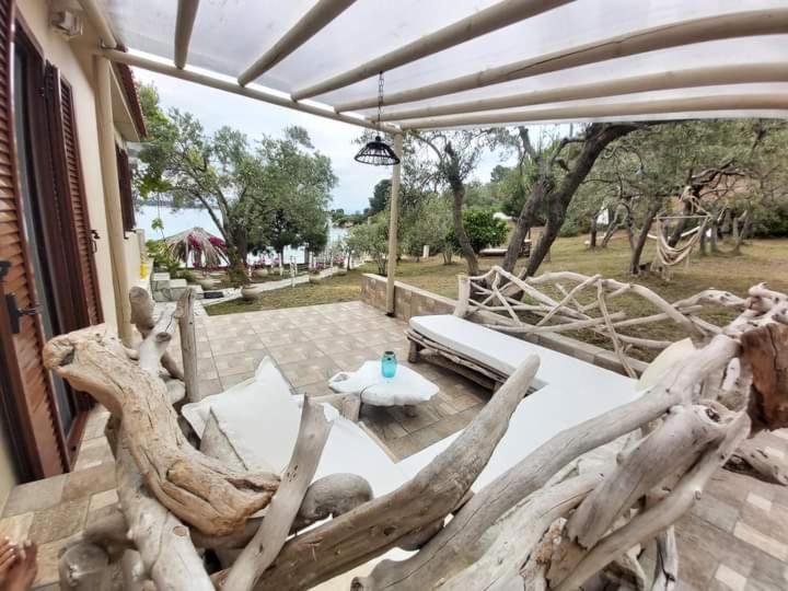 Country house House Onar Diaporos